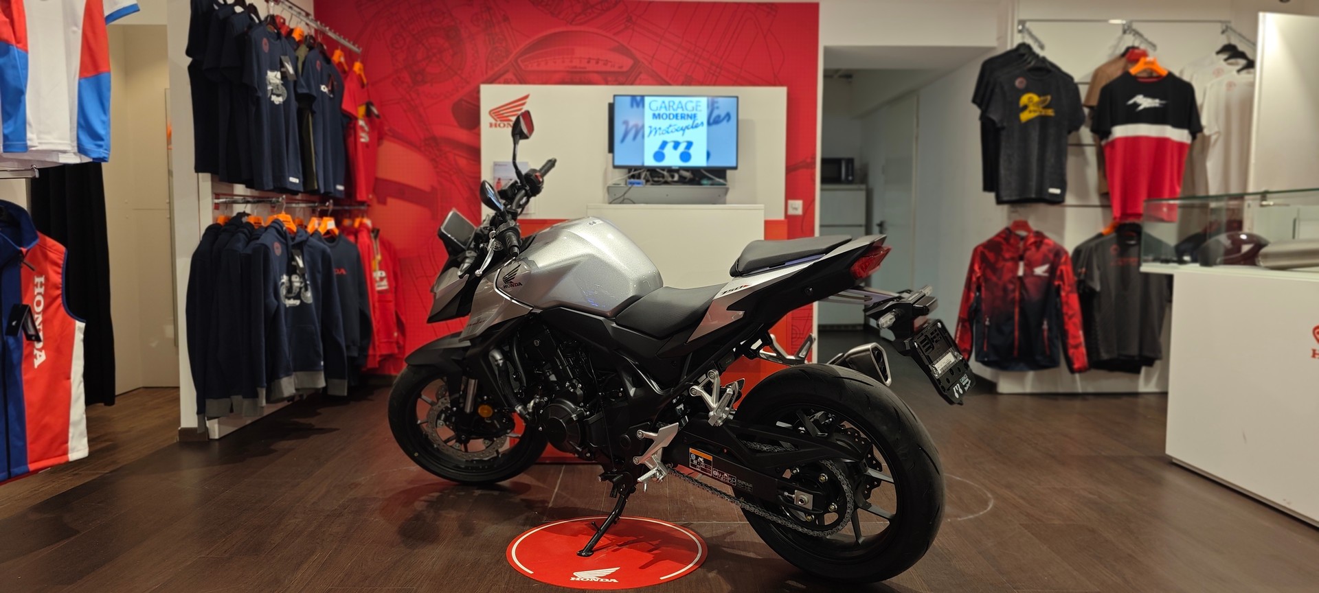 HONDA CB 750 Hornet-showroom-element-3