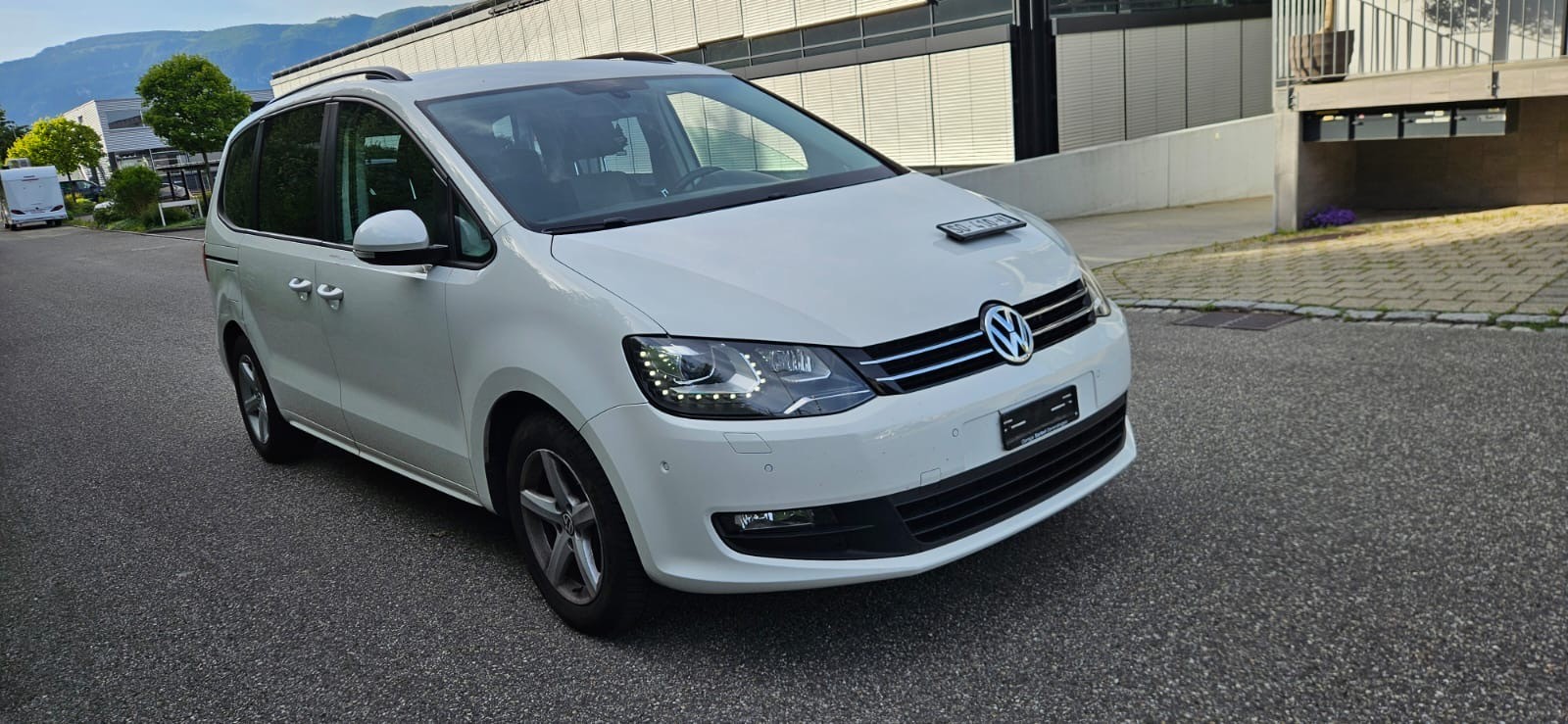 VW Sharan 1.4 TSI BMT Comfortline DSG-image-6
