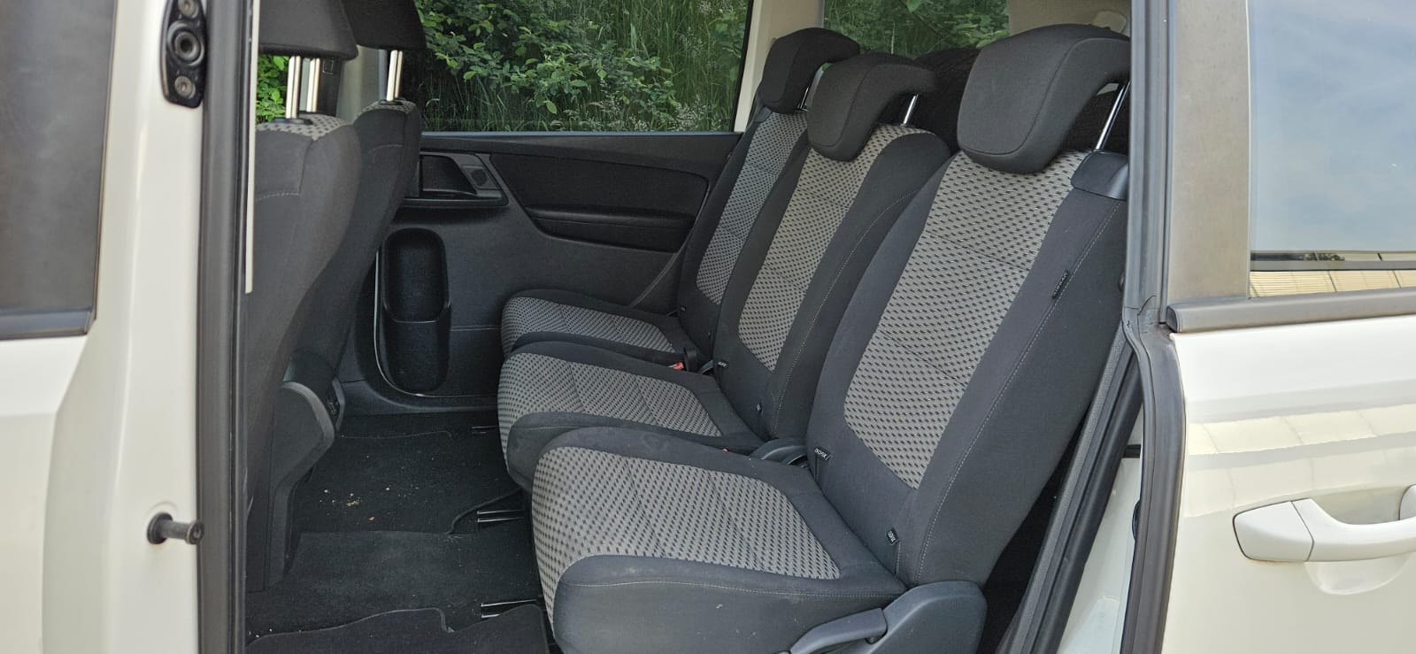 VW Sharan 1.4 TSI BMT Comfortline DSG-image-9