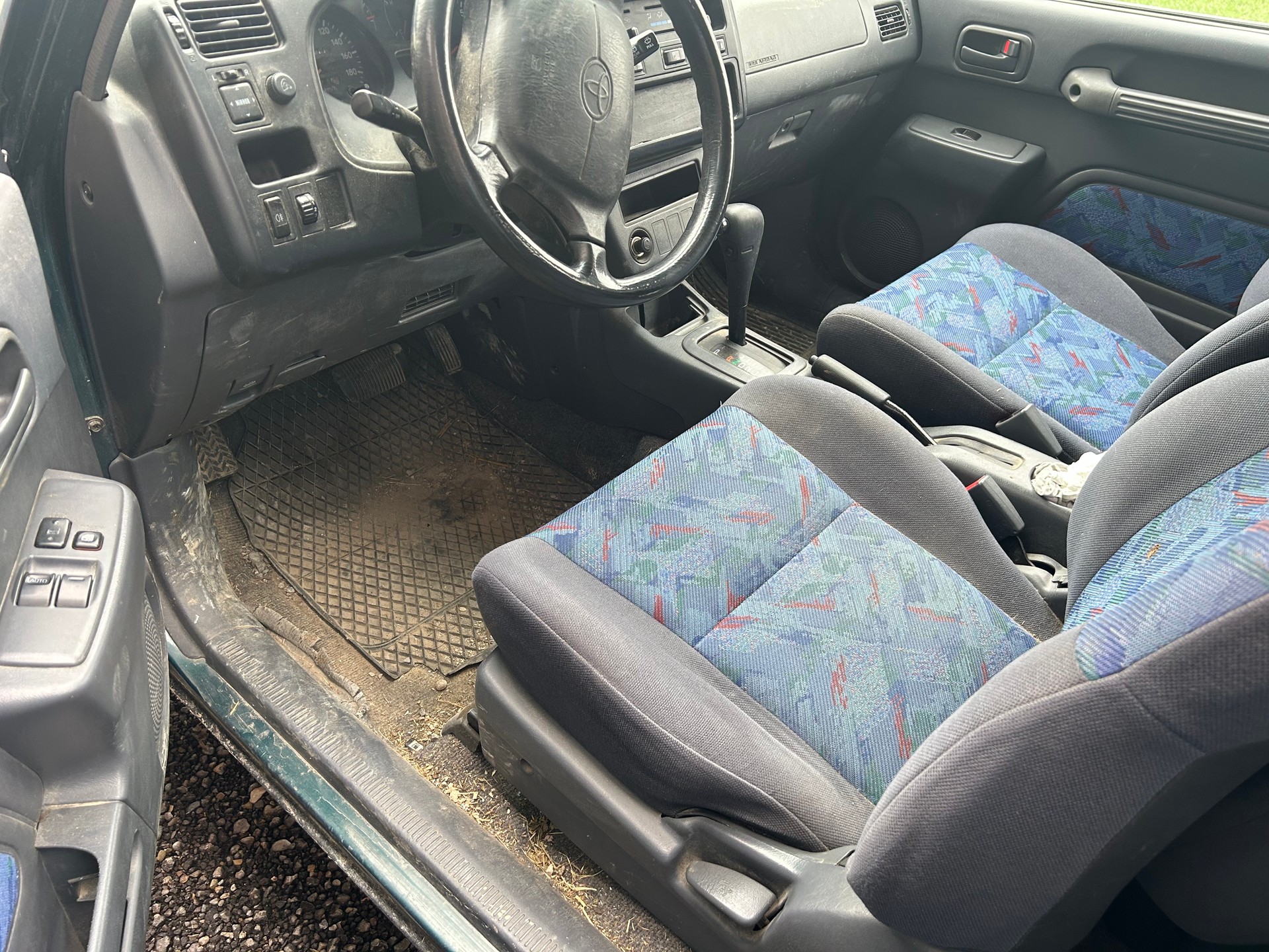 TOYOTA RAV-4-image-14
