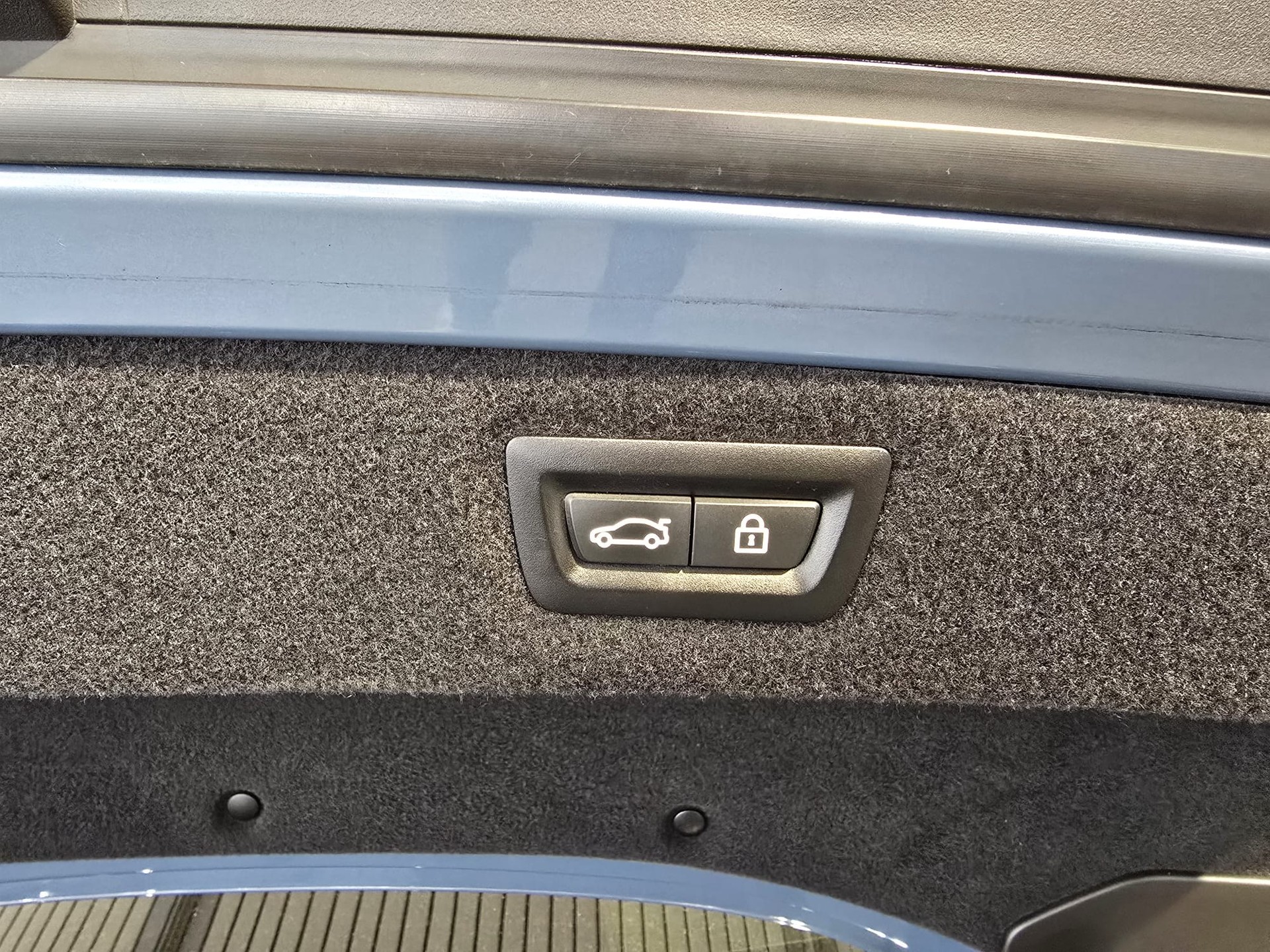 BMW M850i xDrive Steptronic-image-31