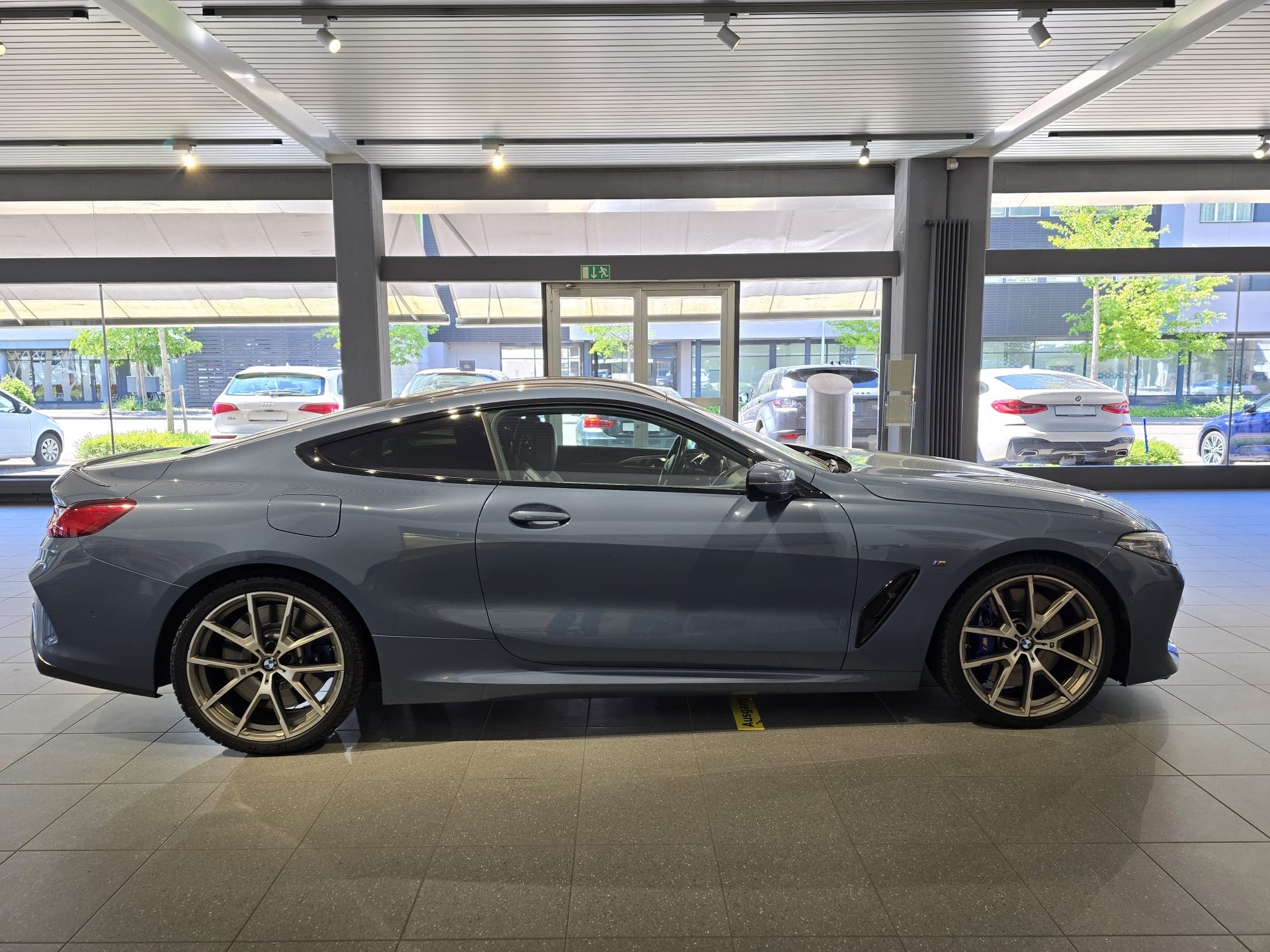 BMW M850i xDrive Steptronic-image-6