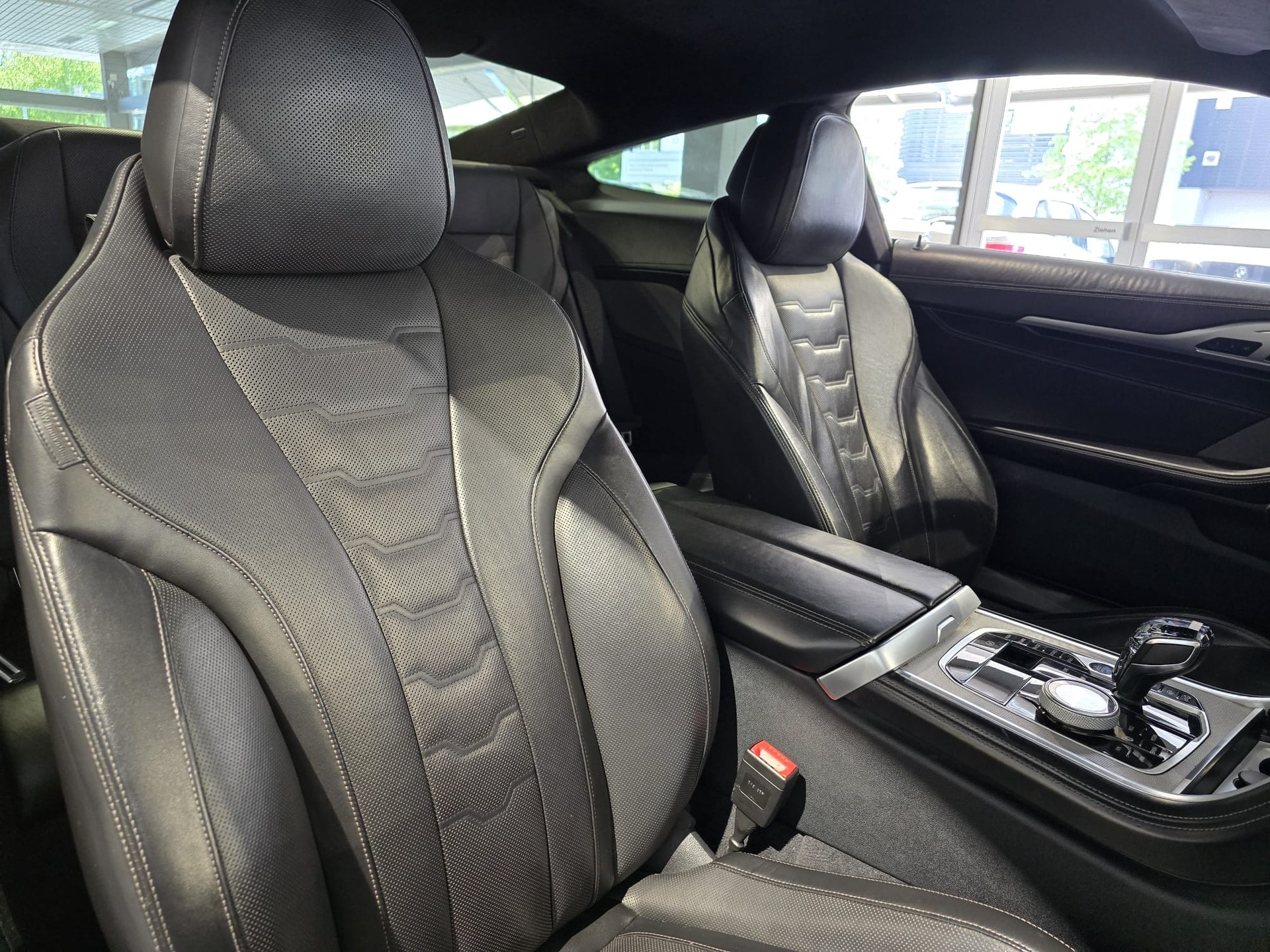 BMW M850i xDrive Steptronic-image-17