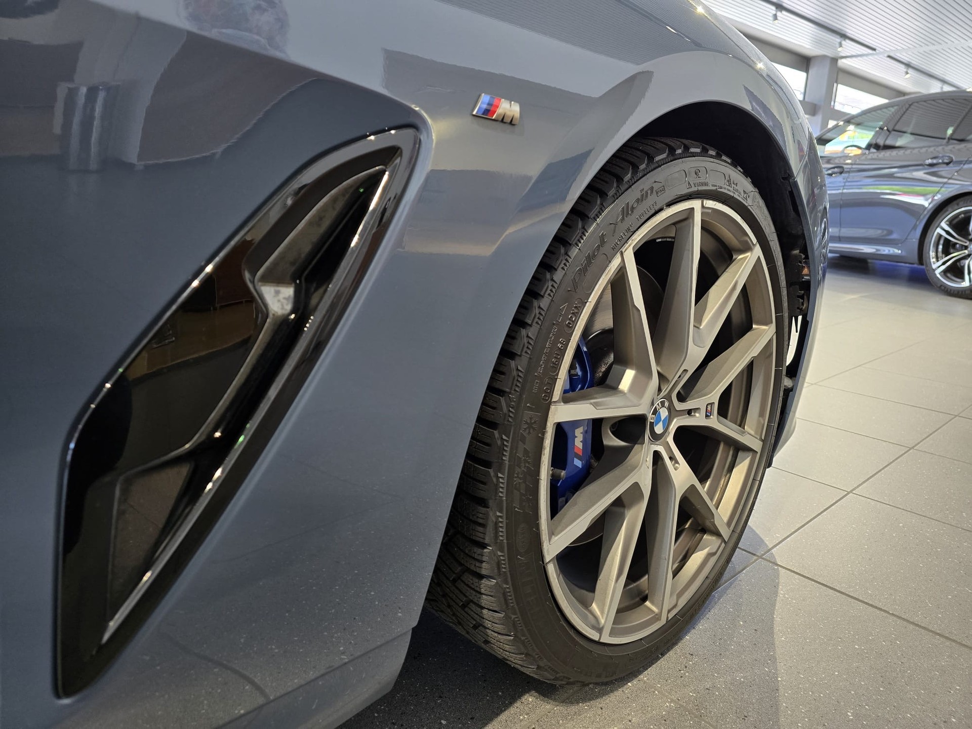 BMW M850i xDrive Steptronic-image-10