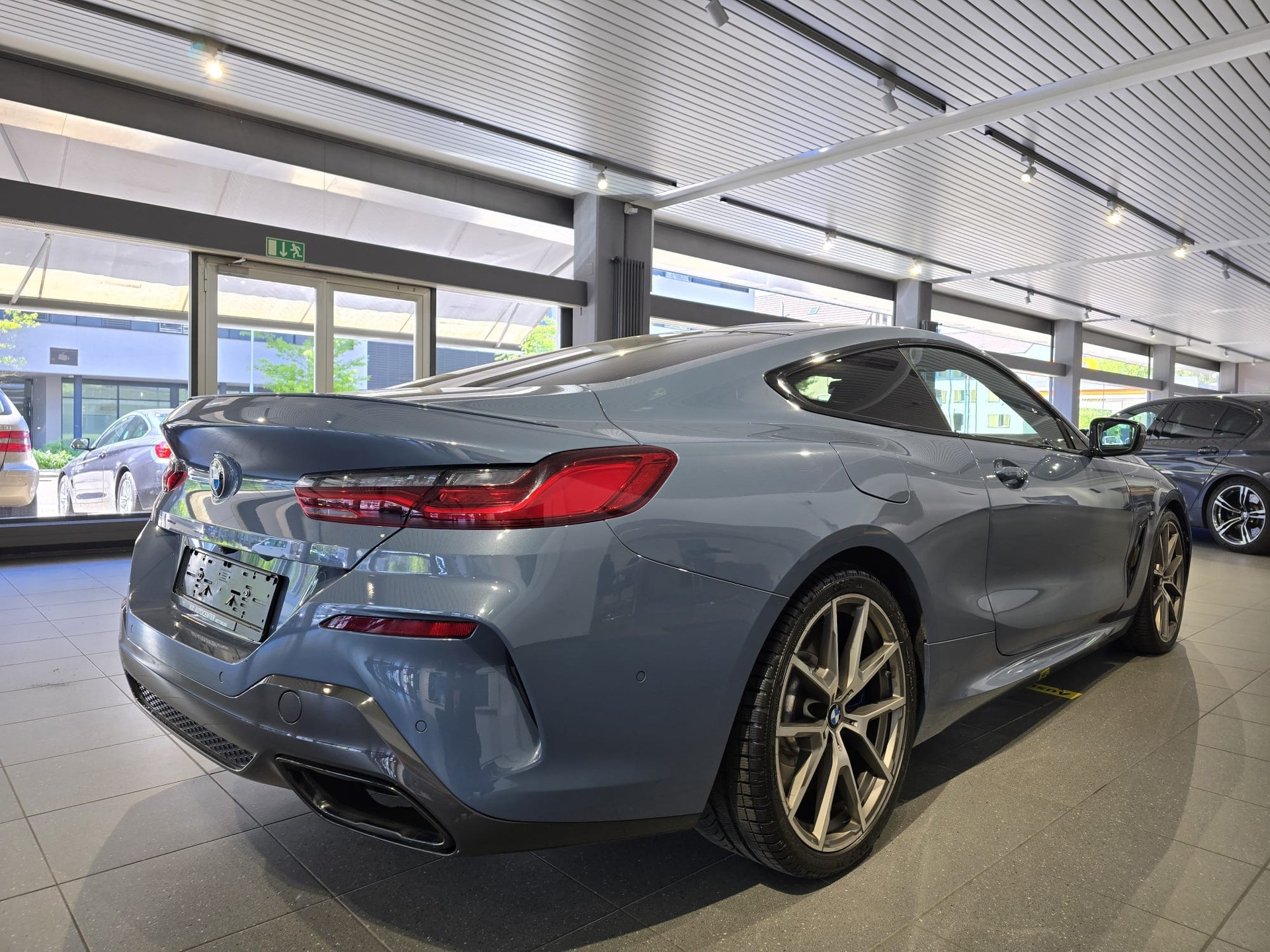 BMW M850i xDrive Steptronic-showroom-element-3