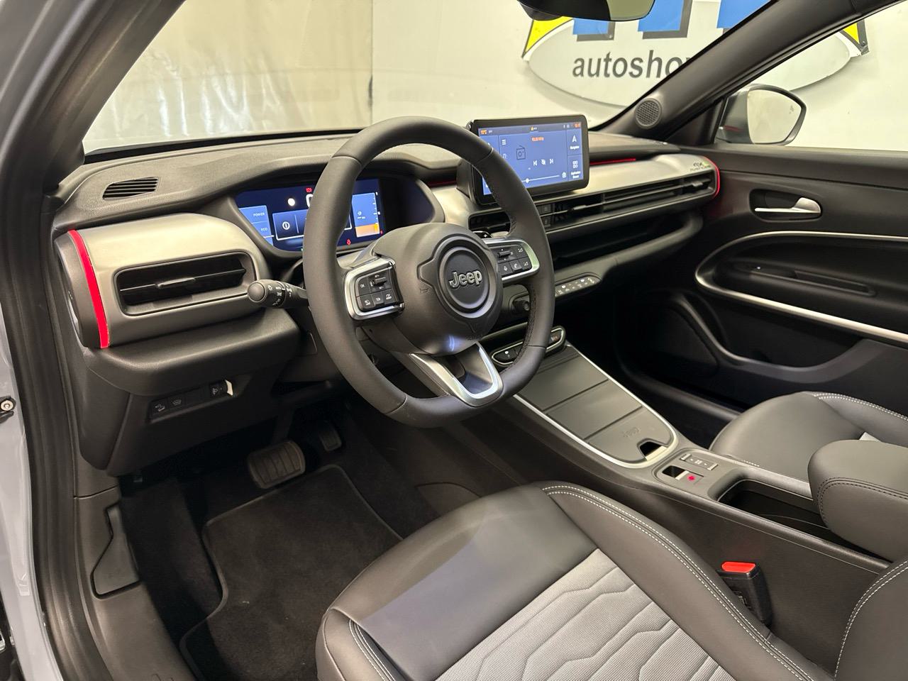 JEEP Avenger 1.2 Turbo MHEV Overland Sky 4xe-showroom-element-2