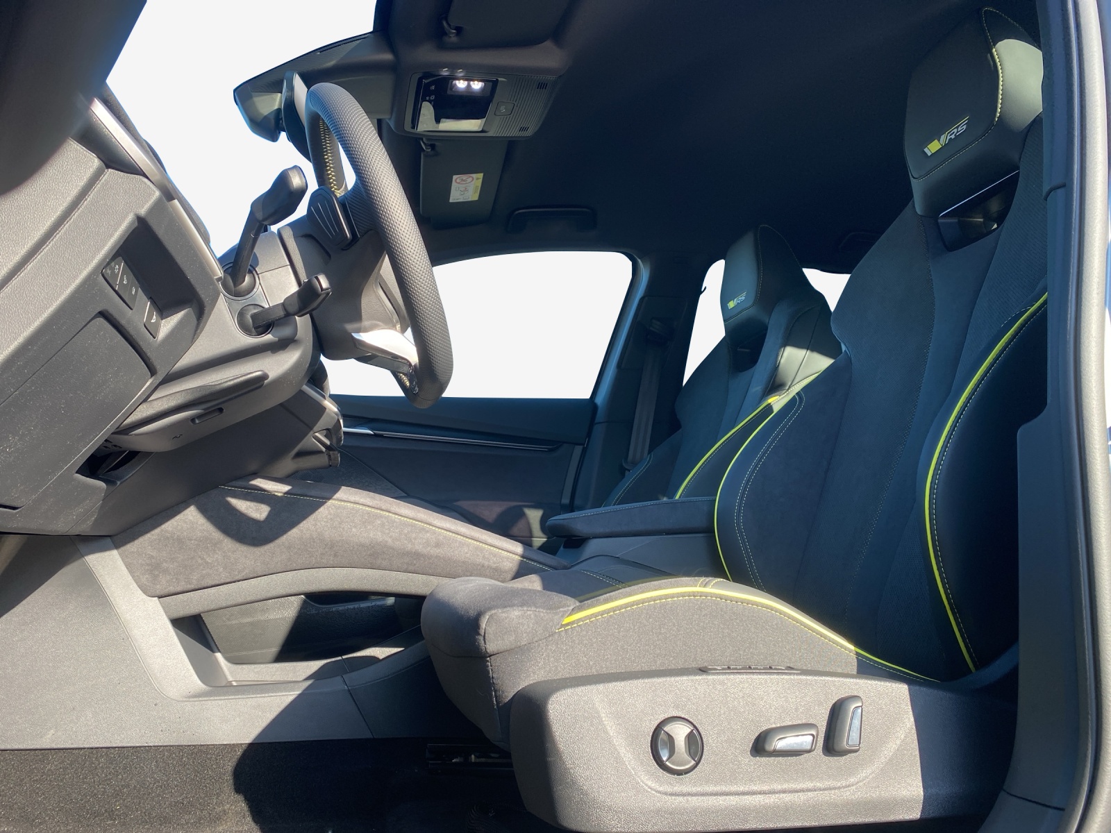 SKODA Elroq RS Matt Edition 4x4-image-7