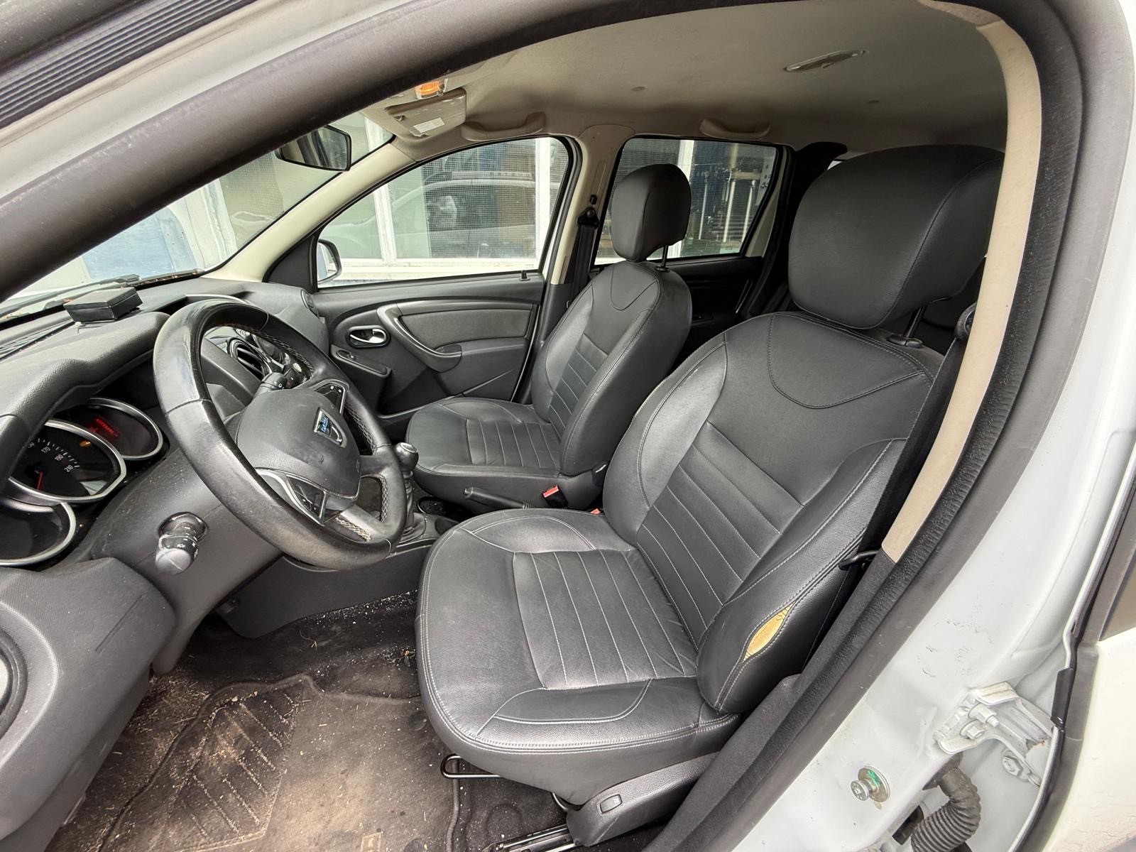 DACIA Duster 1.2 T Fischer man's Friend 4x4-image-6