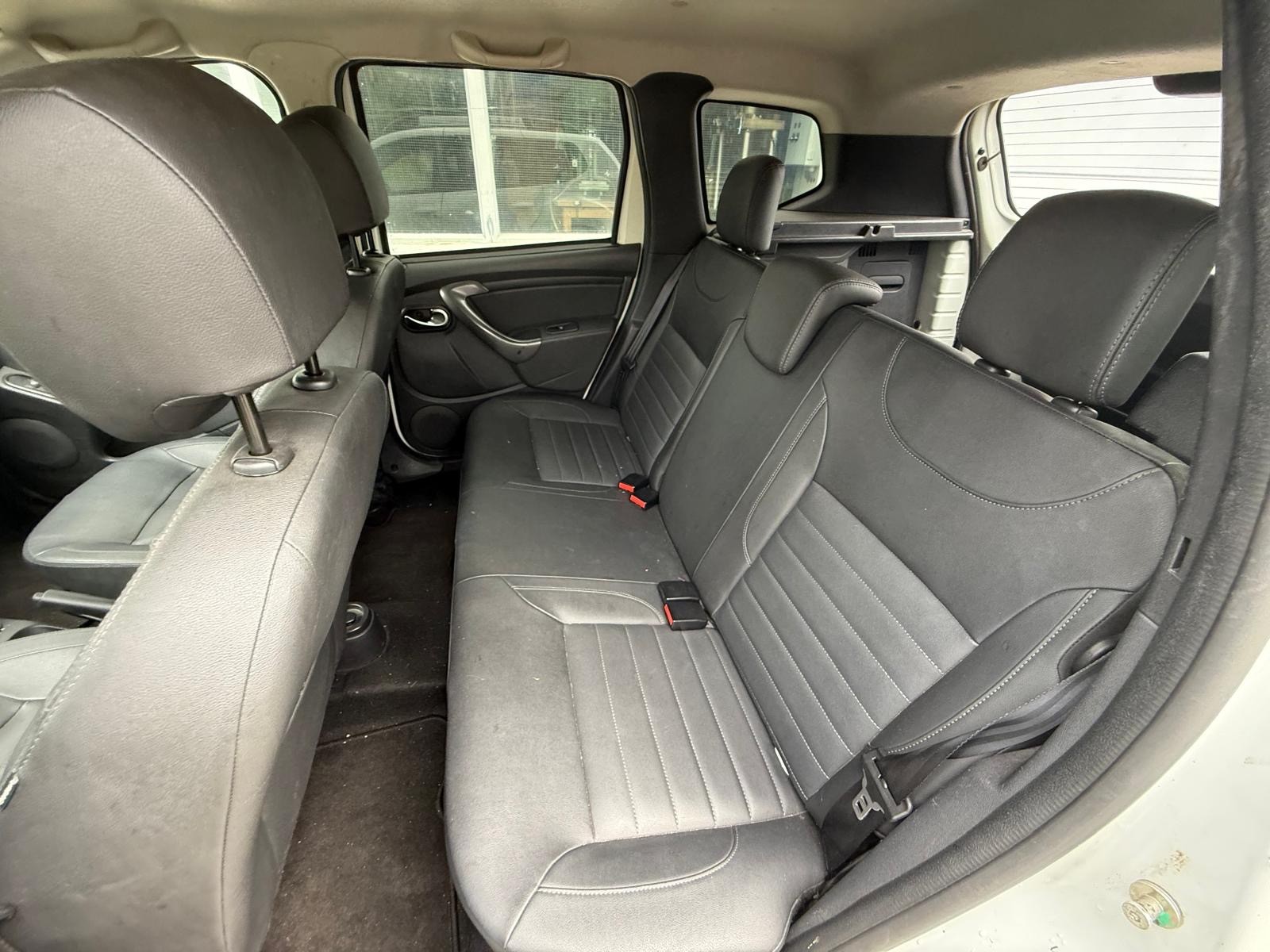 DACIA Duster 1.2 T Fischer man's Friend 4x4-image-10