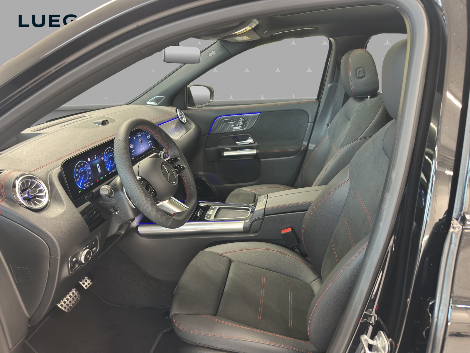 MERCEDES-BENZ EQA 300 66,5kWh 4Matic Excellence-image-7