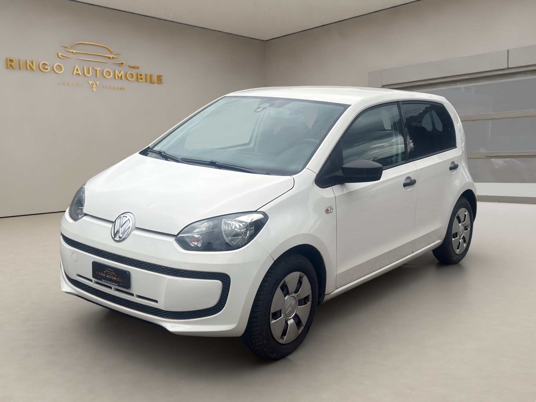 VW Up 1.0 white up Art on Ice-showroom-element-2