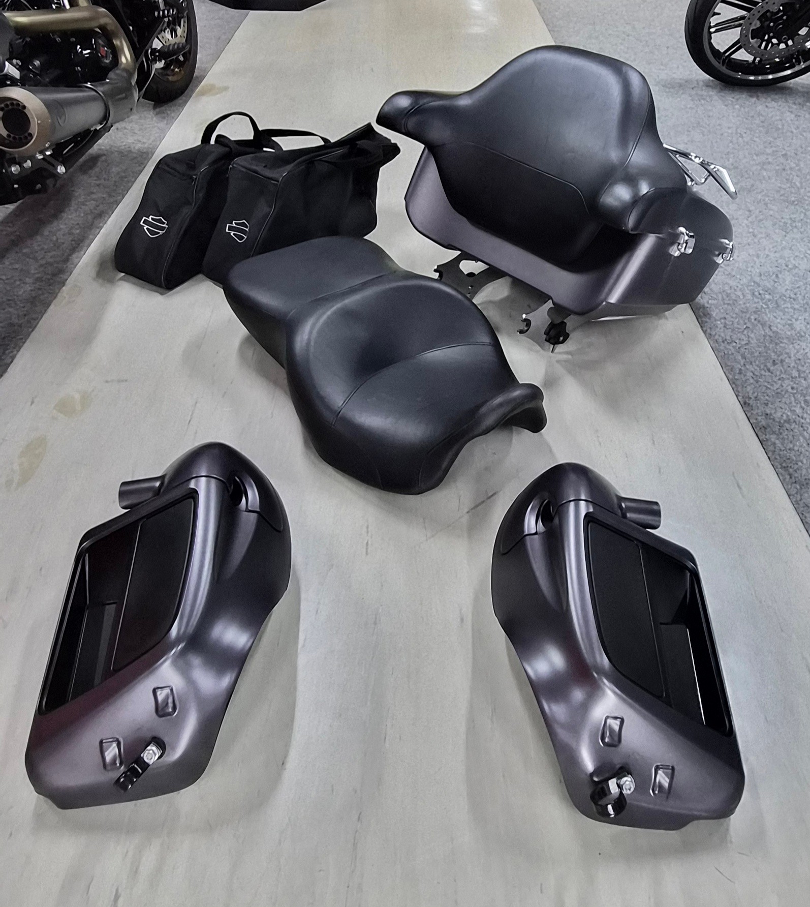 HARLEY-DAVIDSON FLHXS Street Glide Special ABS-image-9