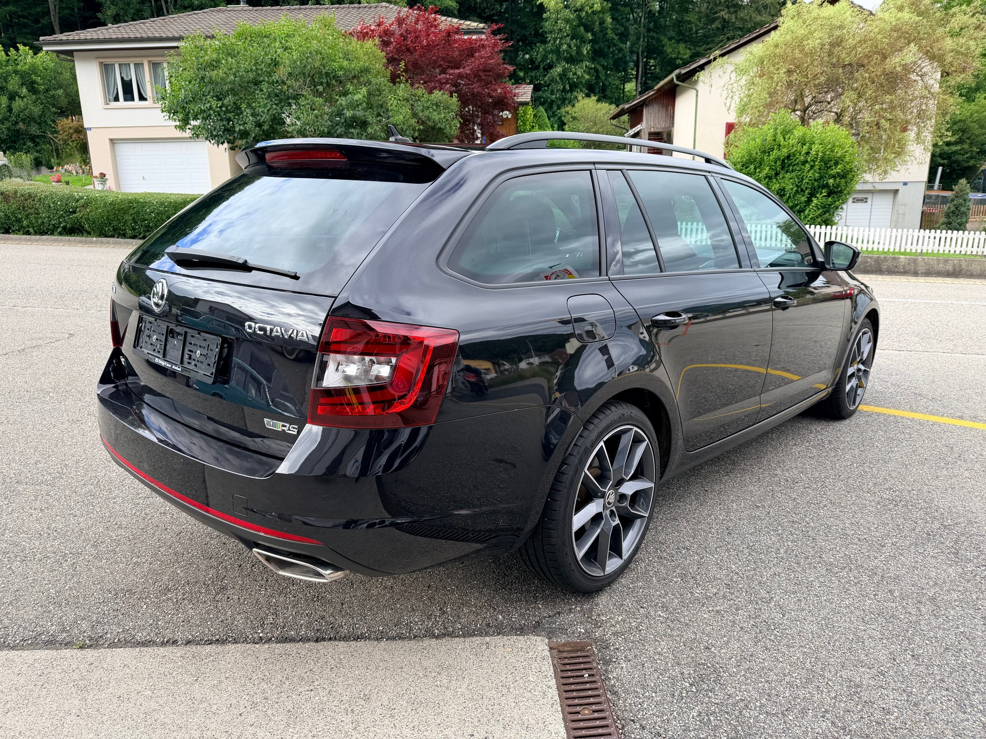 SKODA Octavia Combi 2.0 TDI RS 4x4 DSG-image-3