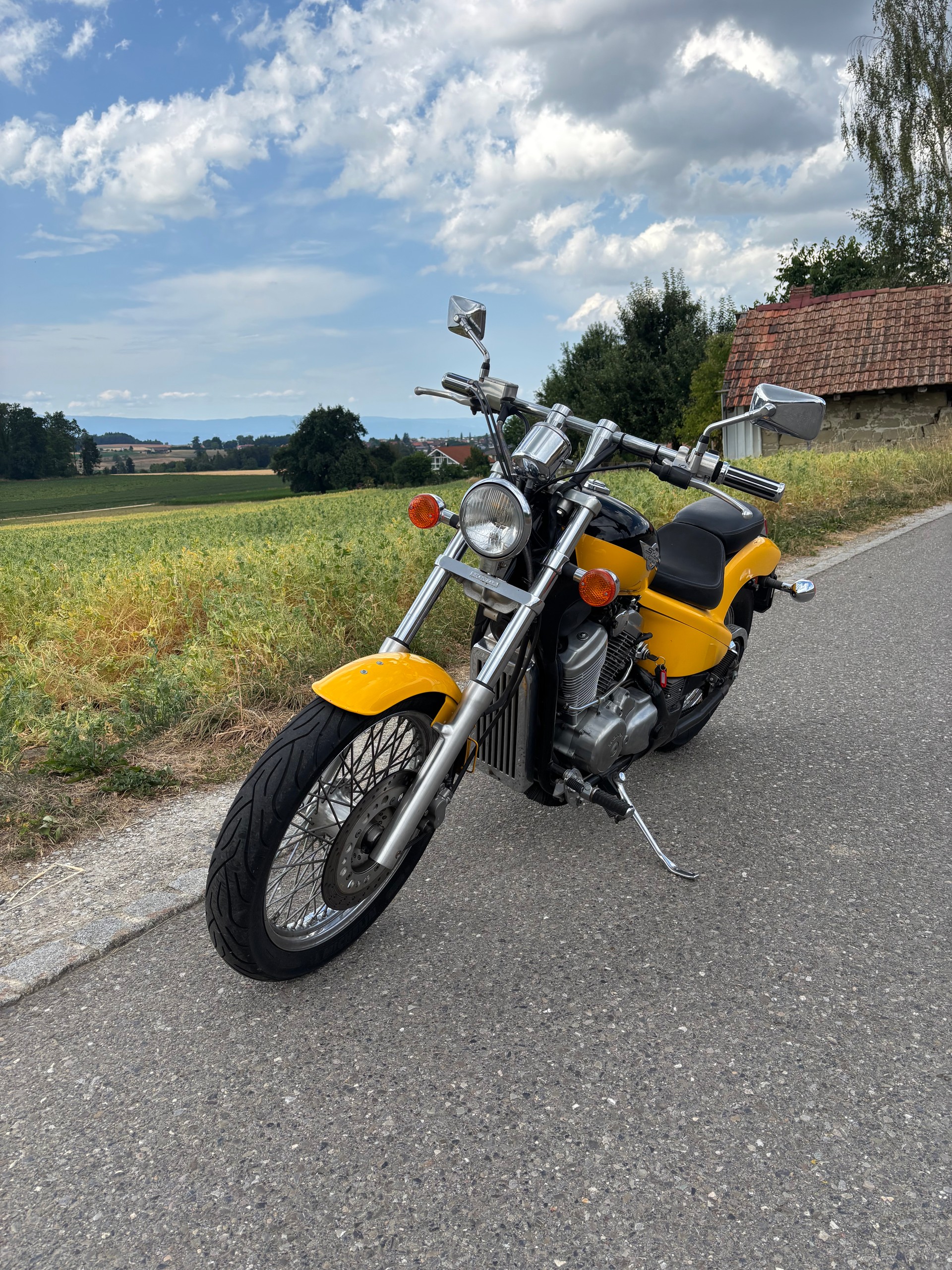 HONDA VT 600 C P-V Shadow-image-1