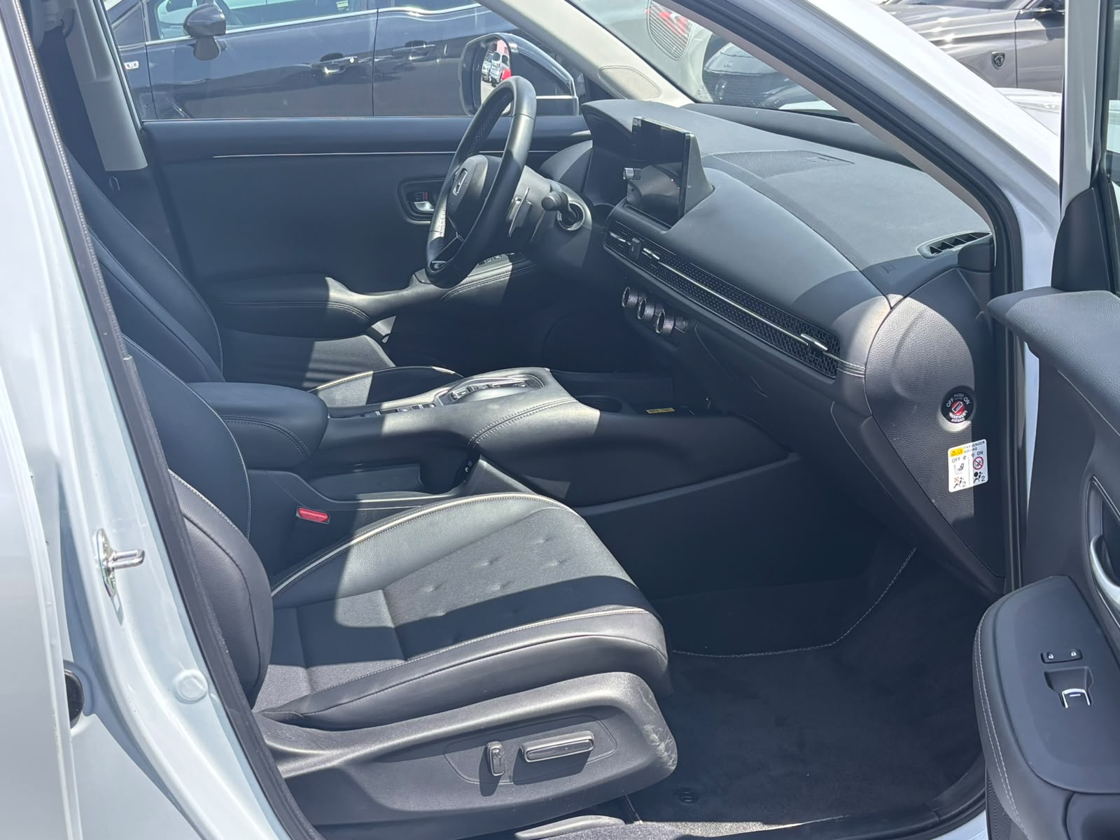 HONDA ZR-V 2.0i MMD Hybrid Sport Automatic-image-13