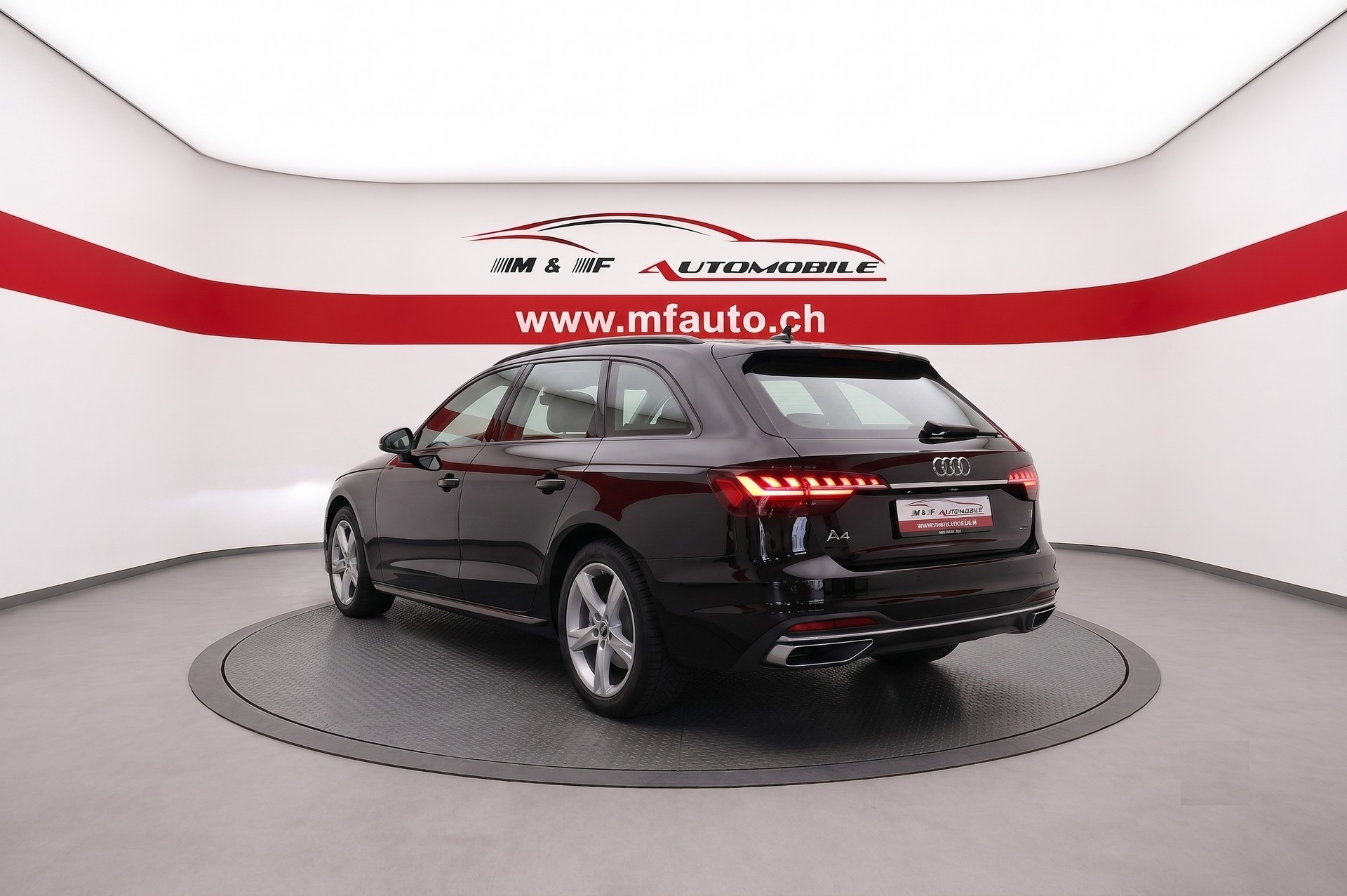 AUDI A4 Avant 2.0 40 TDI Advanced quattro S-Tronic CH FAHRZEUG-showroom-element-3