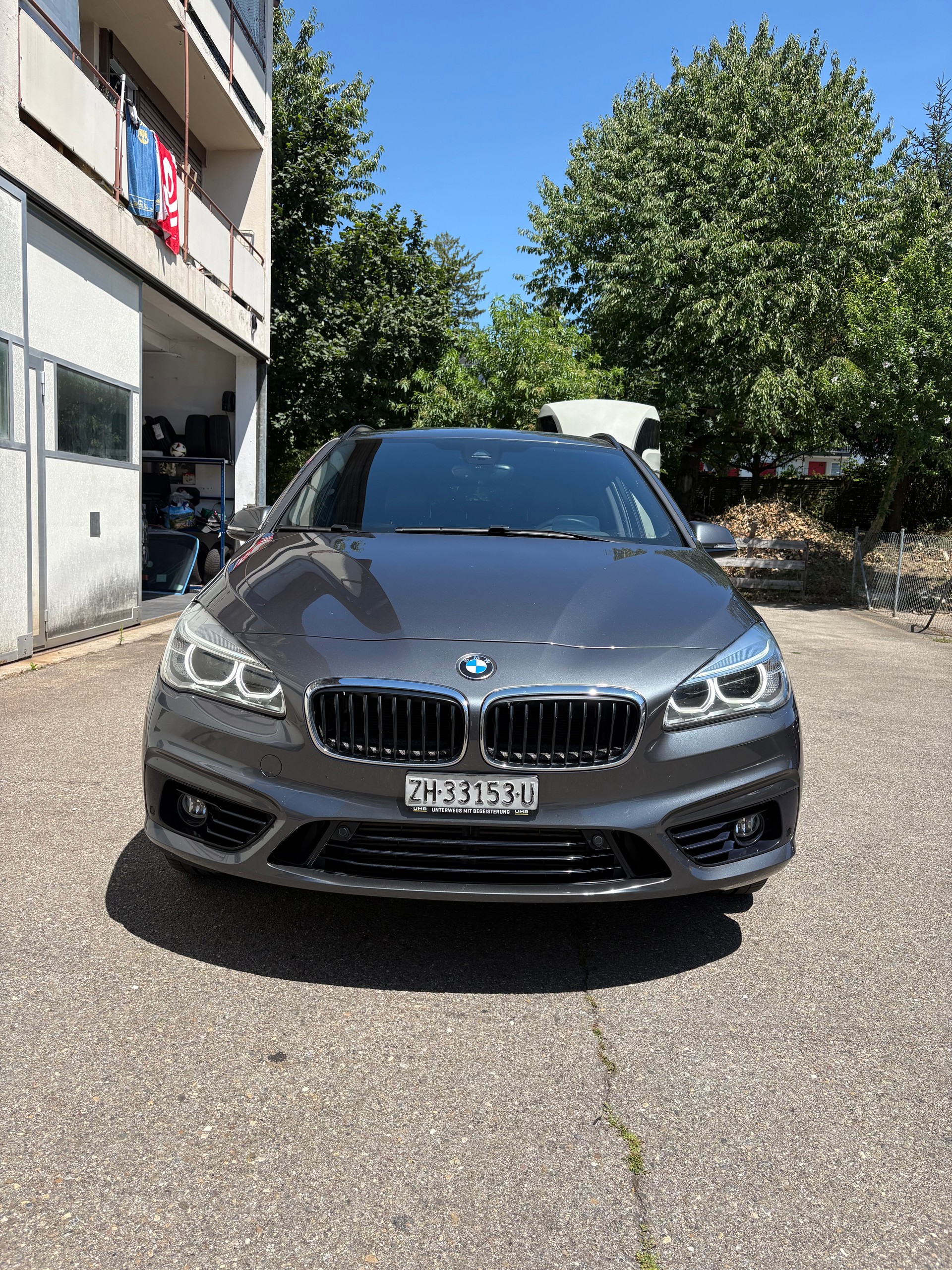 BMW 225i xDrive Active Tourer Sport Line Steptronic-showroom-element-1