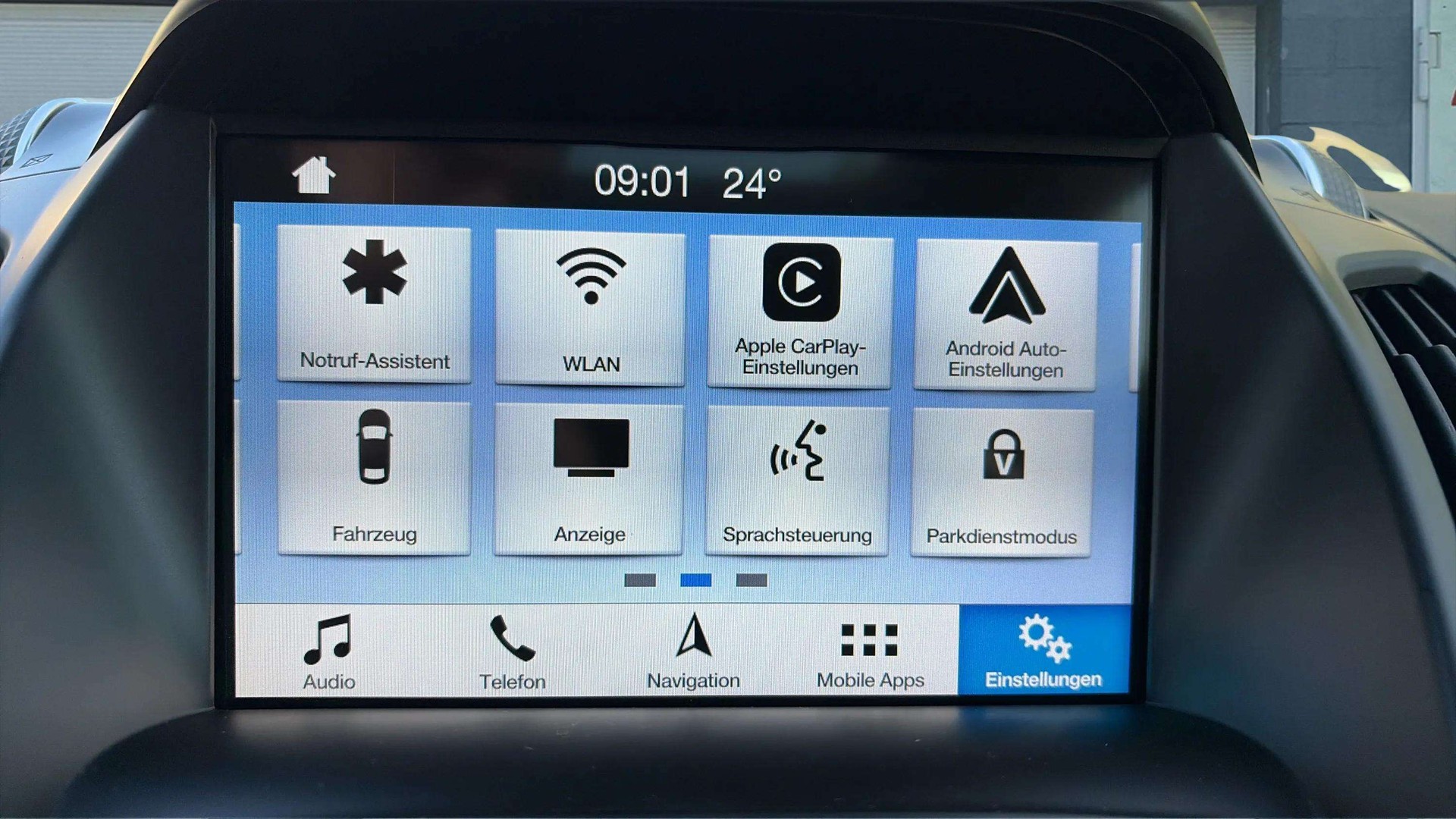 FORD Kuga 2.0 TDCi Titanium 4WD PowerShift mit AHK & Panoramadach-image-19
