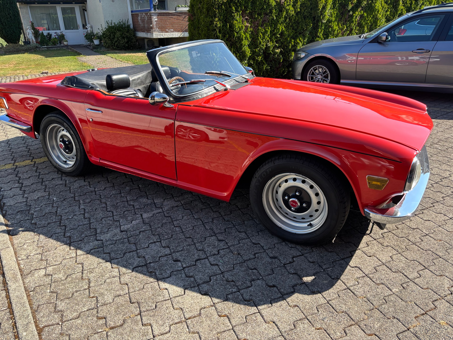 TRIUMPH TR6 PI