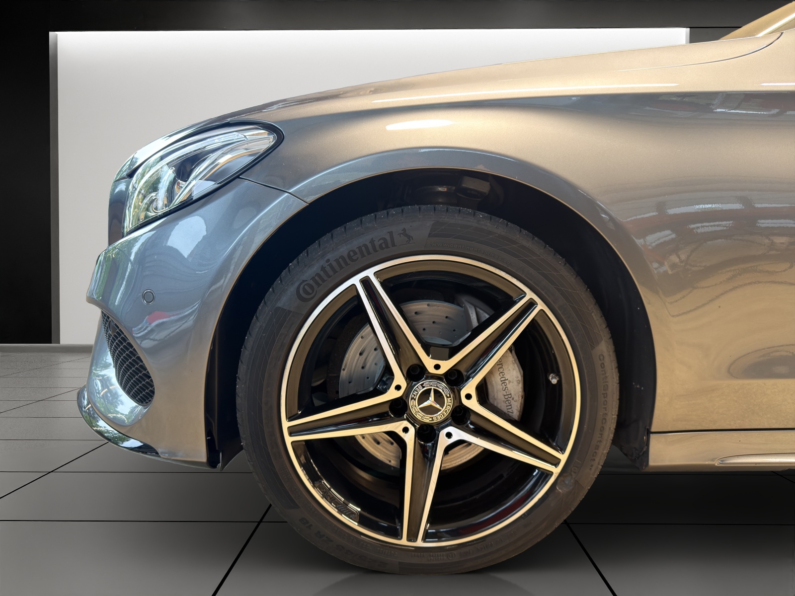 MERCEDES-BENZ C 200 AMG Line 4Matic 9G-Tronic-image-6