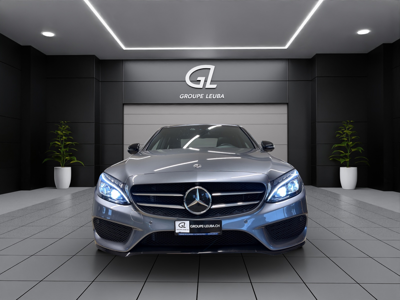 MERCEDES-BENZ C 200 AMG Line 4Matic 9G-Tronic-showroom-element-1