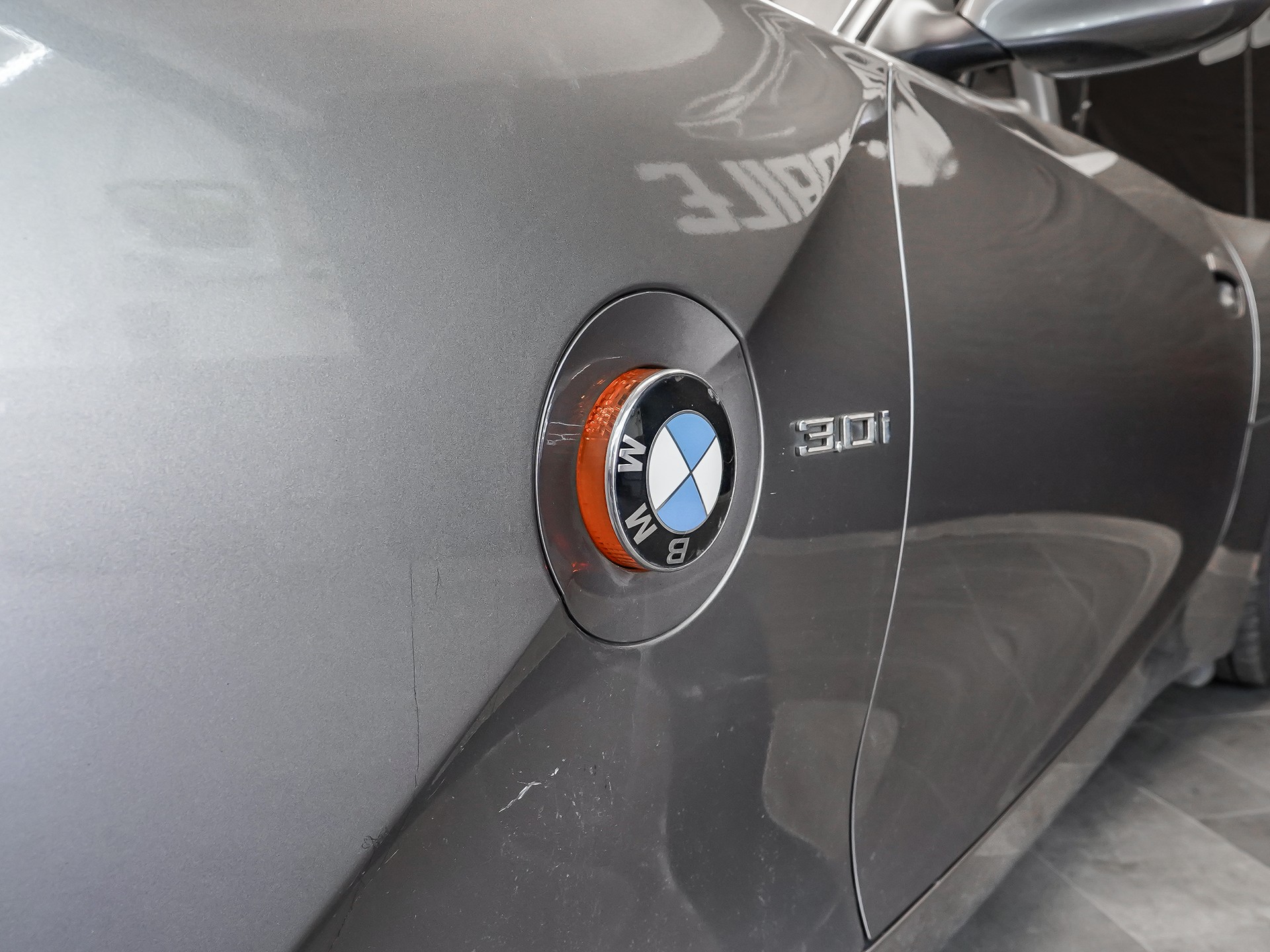 BMW Z4 3.0i Roadster-image-9