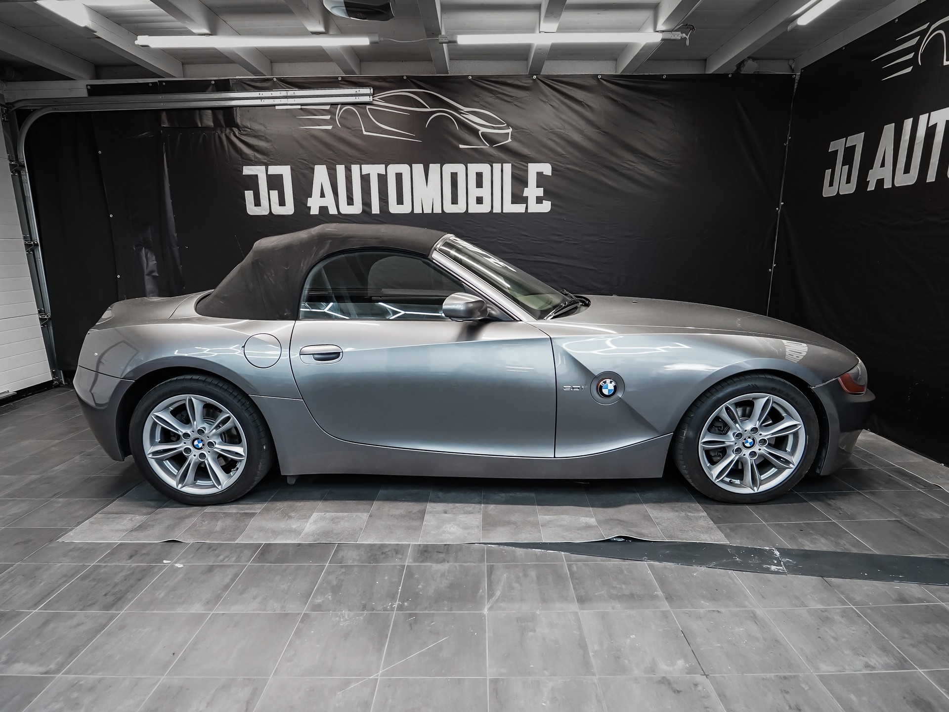 BMW Z4 3.0i Roadster-image-7