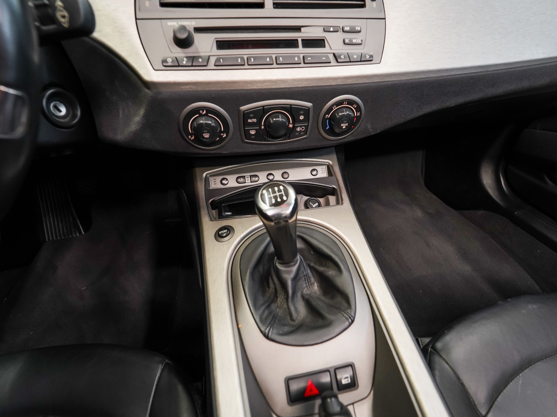 BMW Z4 3.0i Roadster-image-10