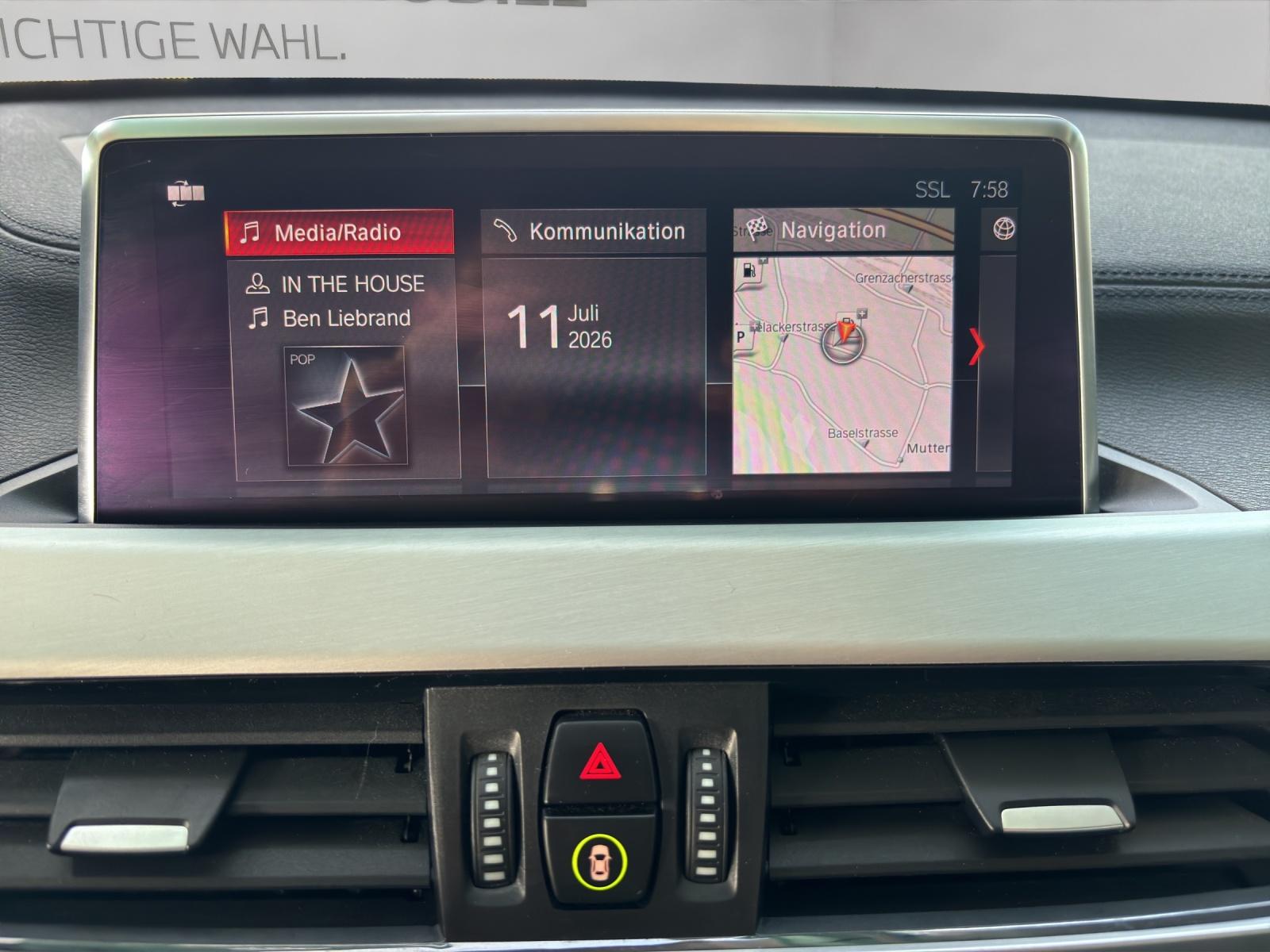 BMW X1 18i sDrive-image-9