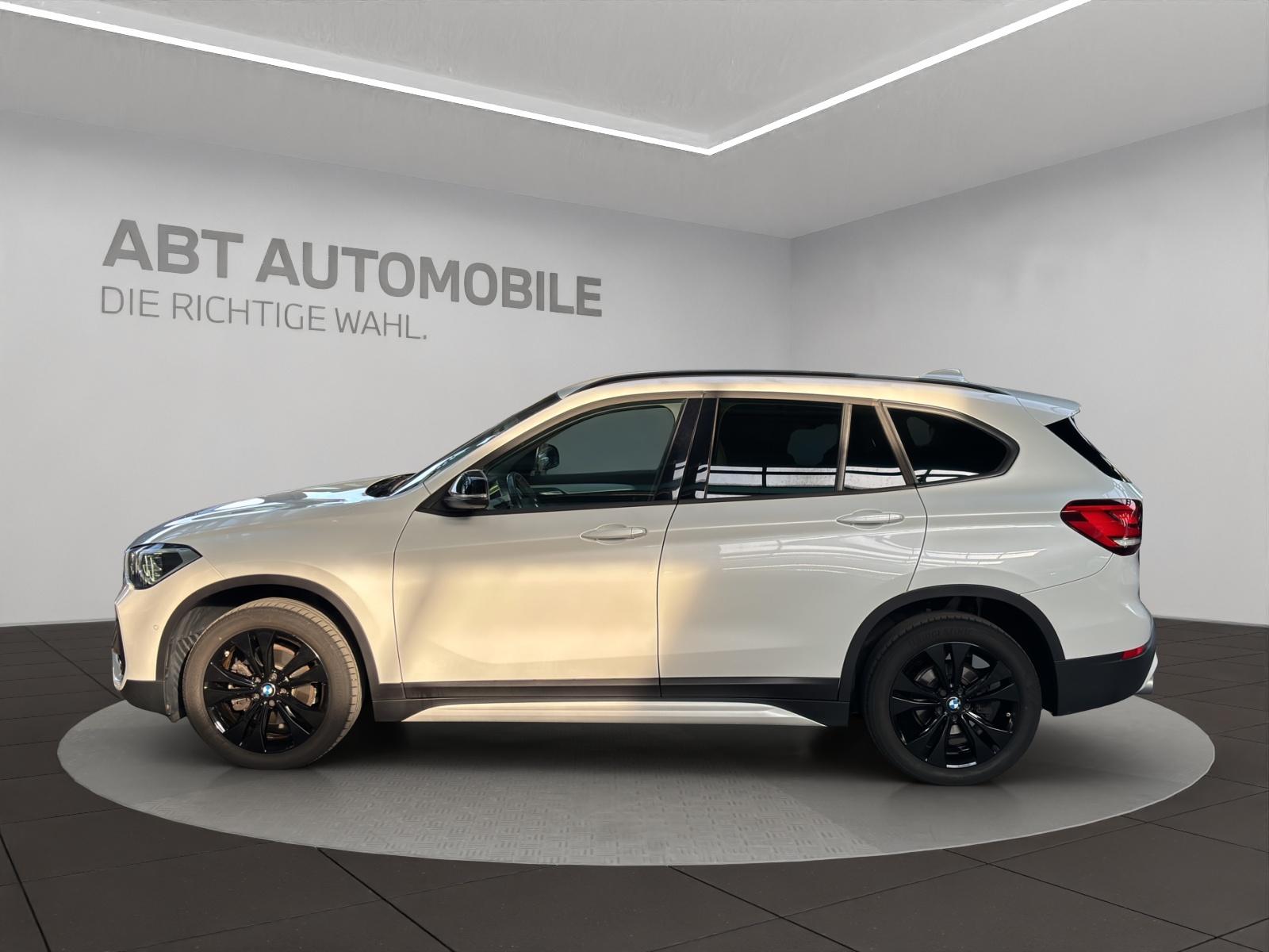 BMW X1 18i sDrive-showroom-element-2