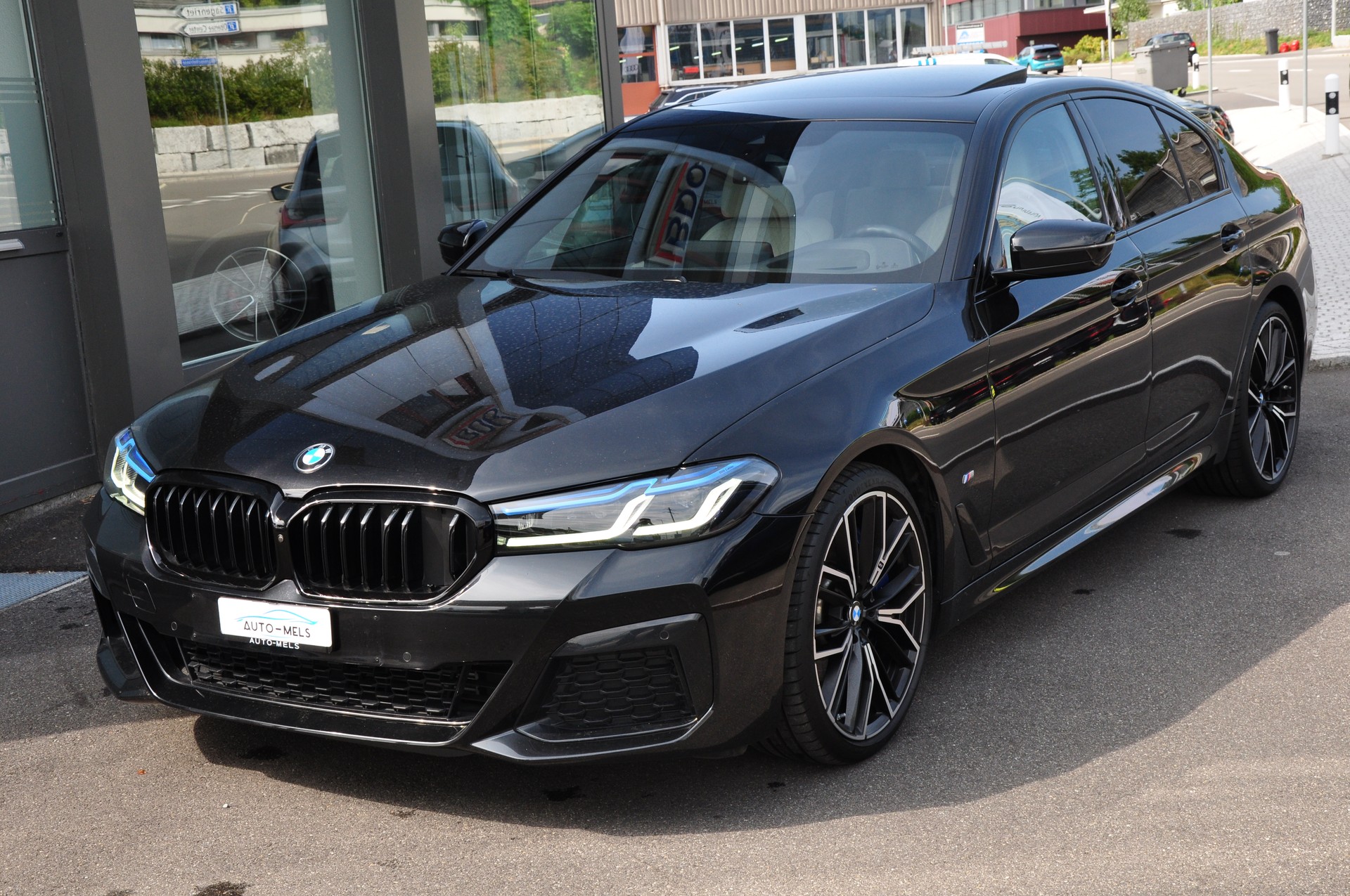 BMW 540d xDrive 48V M Sport Pro Steptronic-image-14