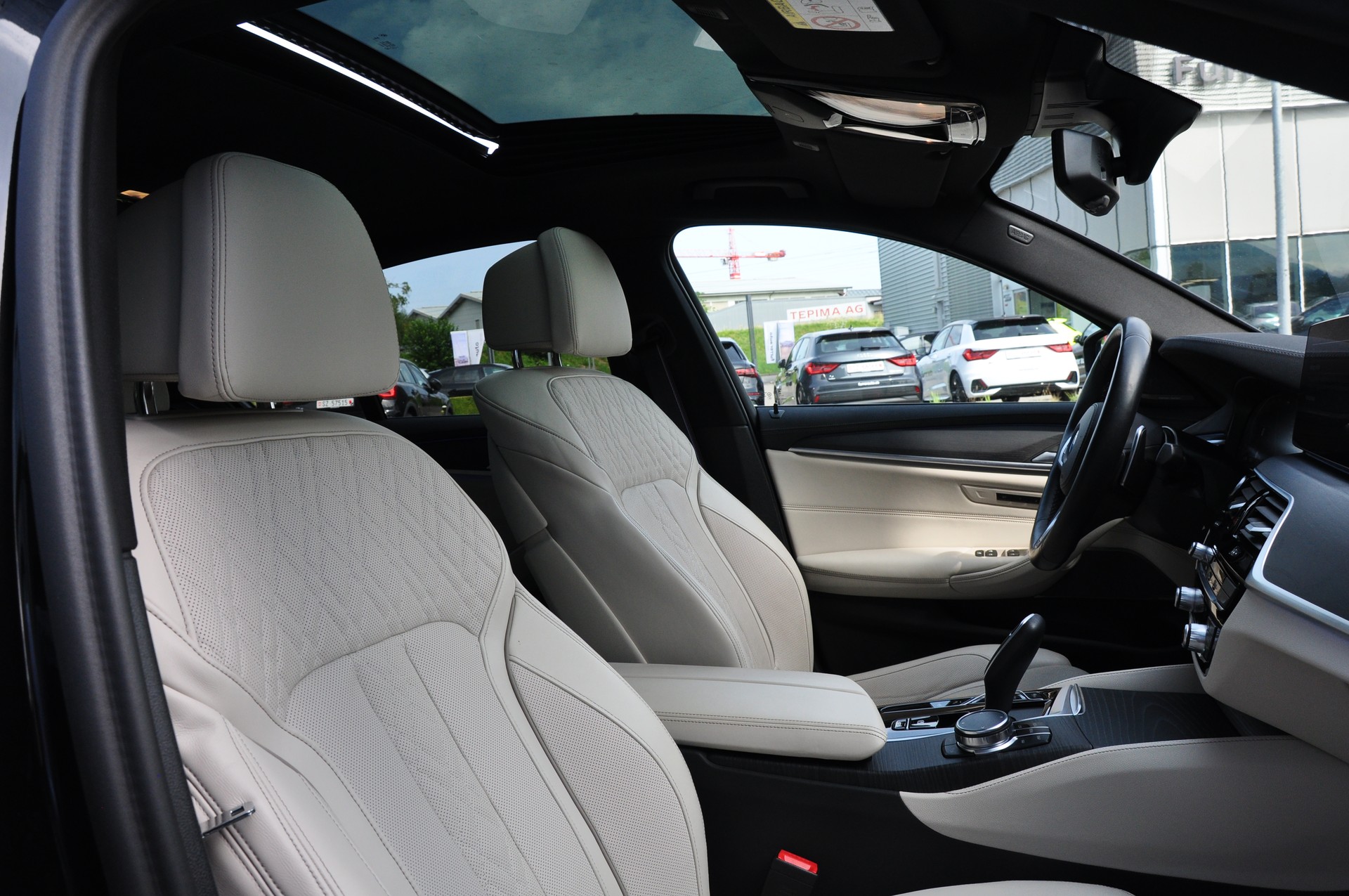 BMW 540d xDrive 48V M Sport Pro Steptronic-image-16