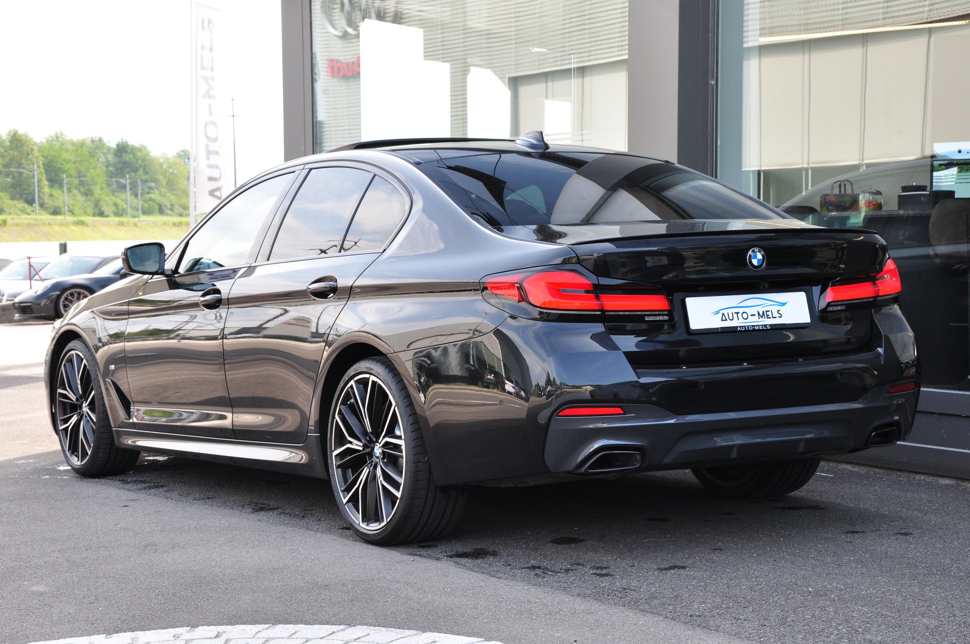 BMW 540d xDrive 48V M Sport Pro Steptronic-image-8