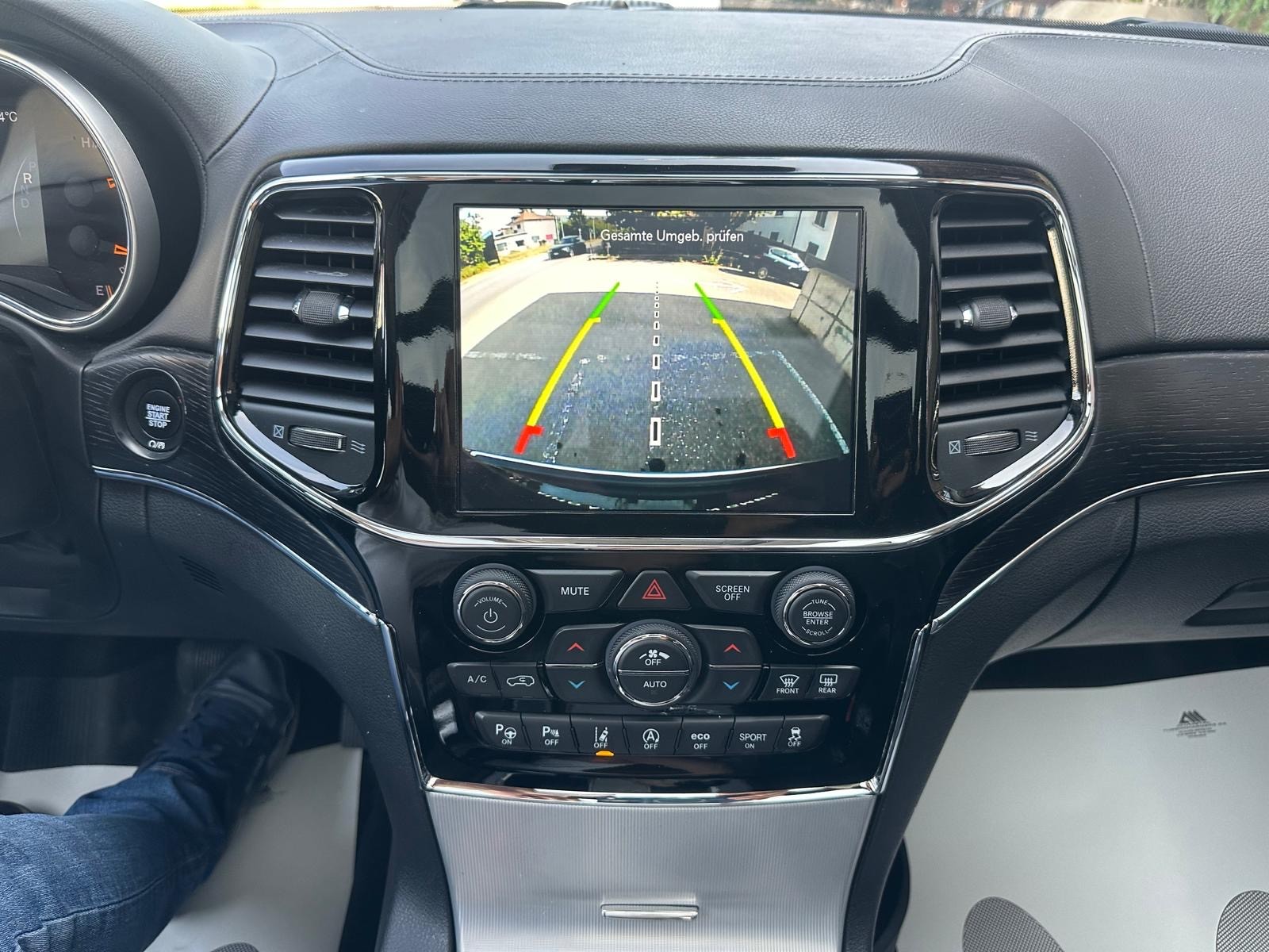 JEEP Grand Cherokee 3.0 CRD Summit Automatic-image-10