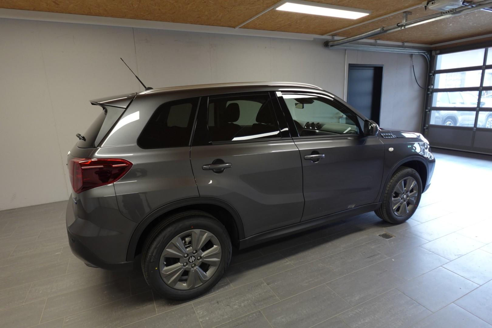 SUZUKI Vitara 1.4 T Compact+ Hybrid 4x4-image-7