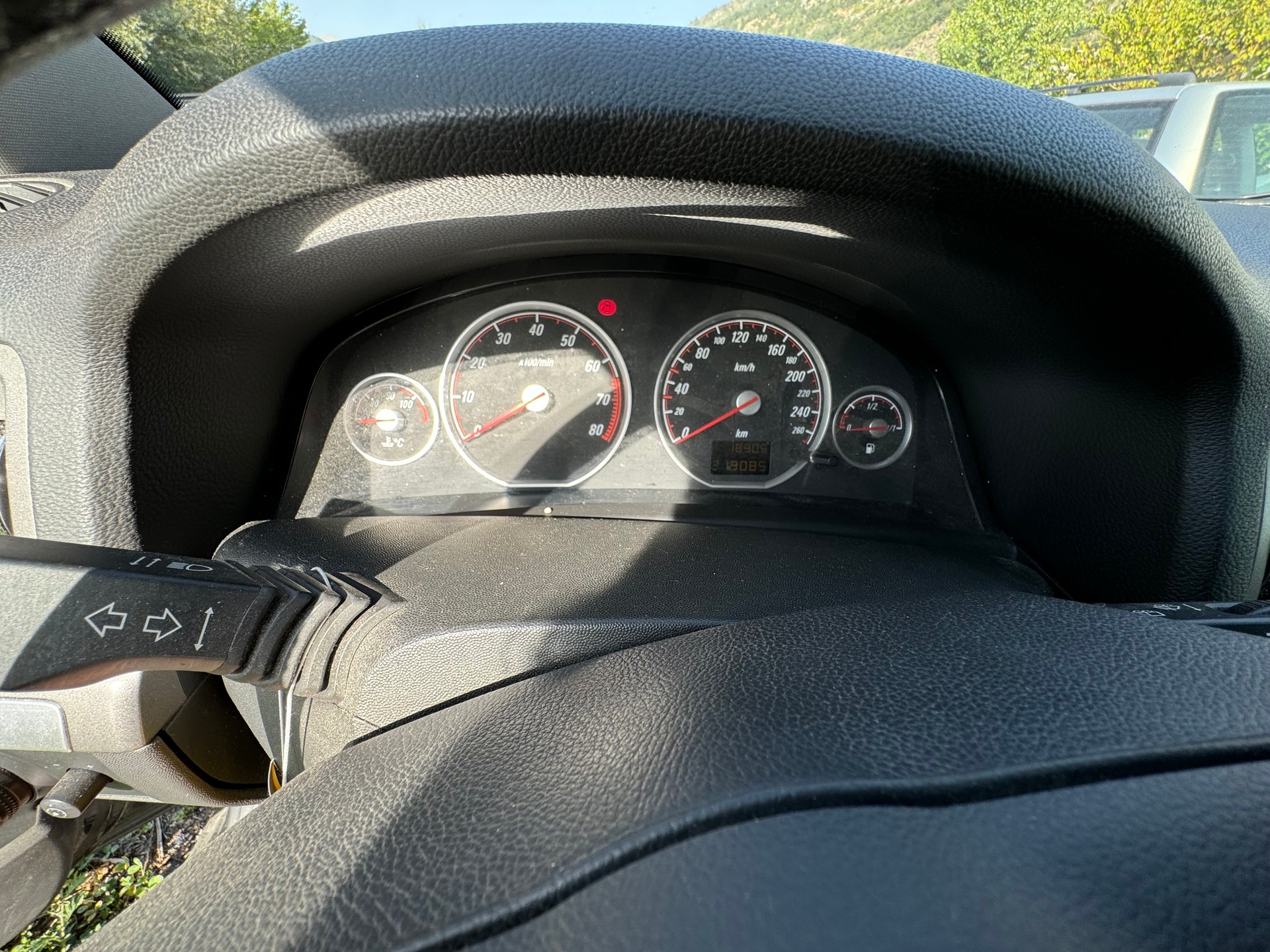 OPEL Vectra 2.0 Turbo Cosmo-image-12
