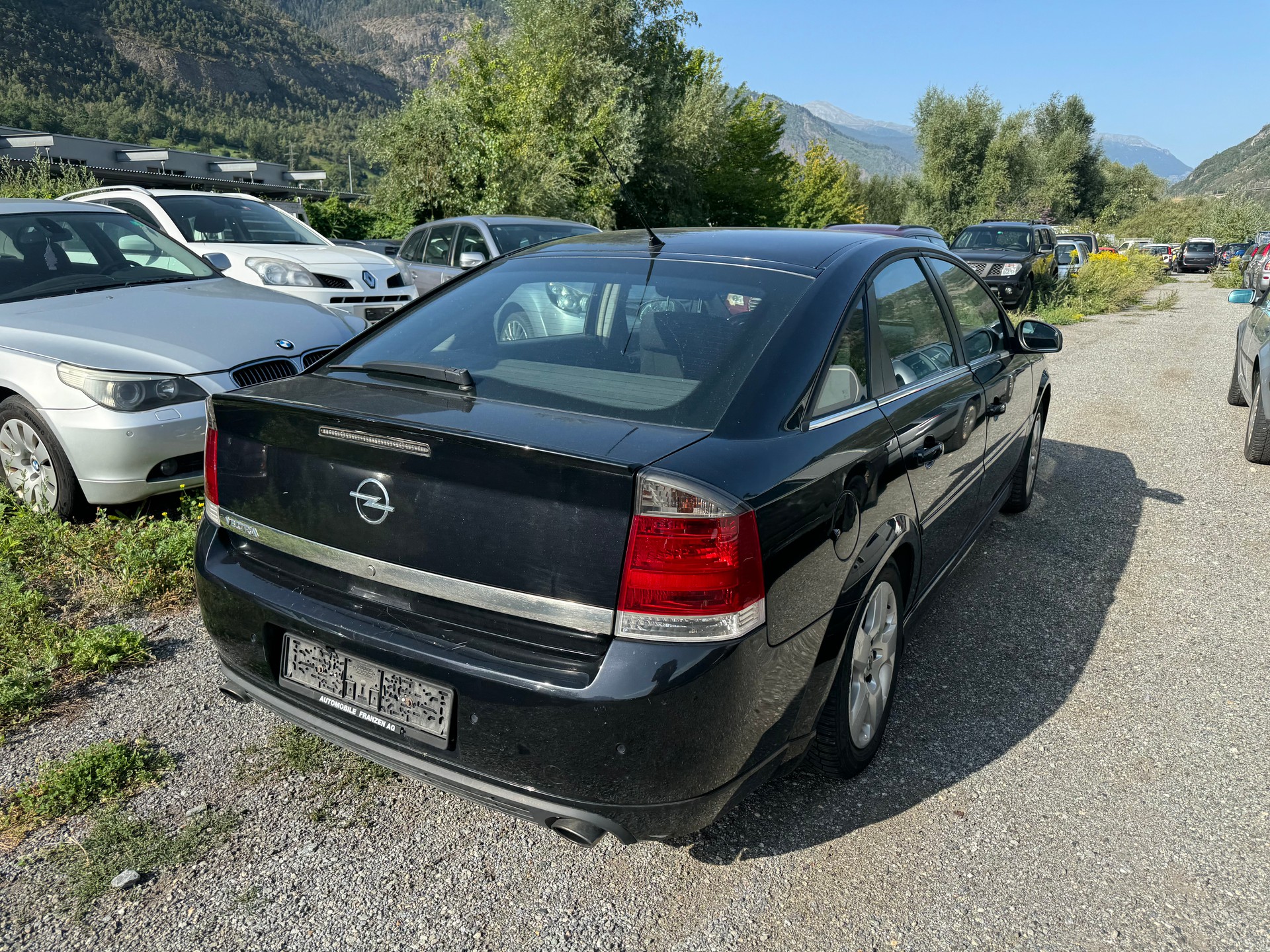 OPEL Vectra 2.0 Turbo Cosmo-image-4