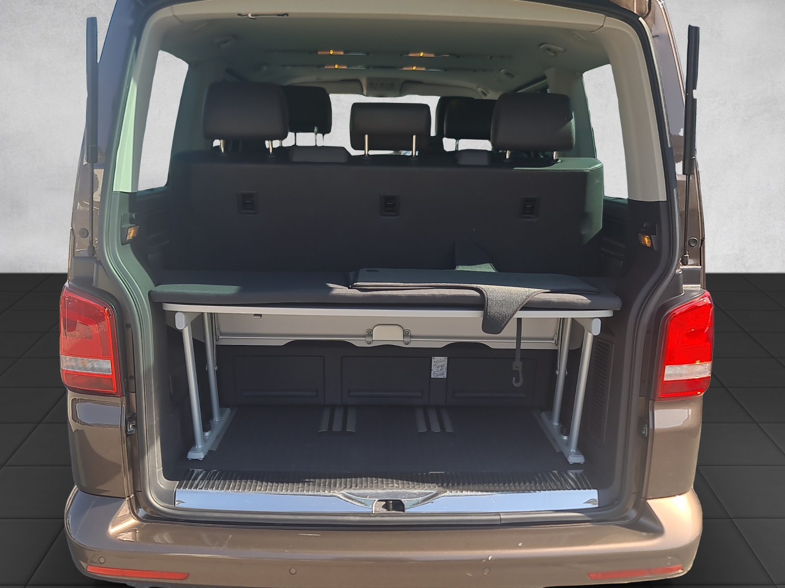 VW T5 Multivan 2.0 TSI Highline Last Edition 4Mot DSG-image-9