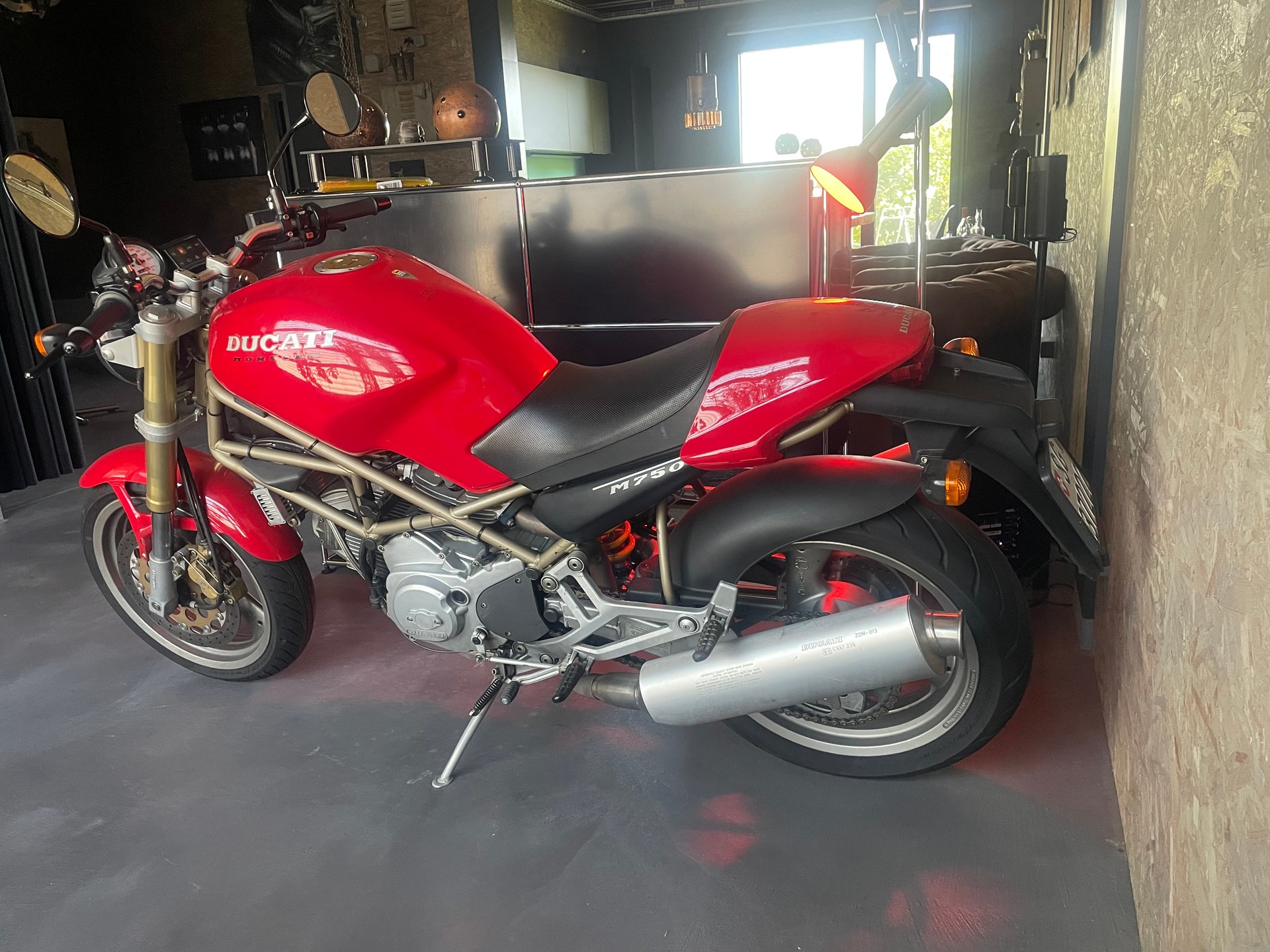 DUCATI Monster 750-image-0