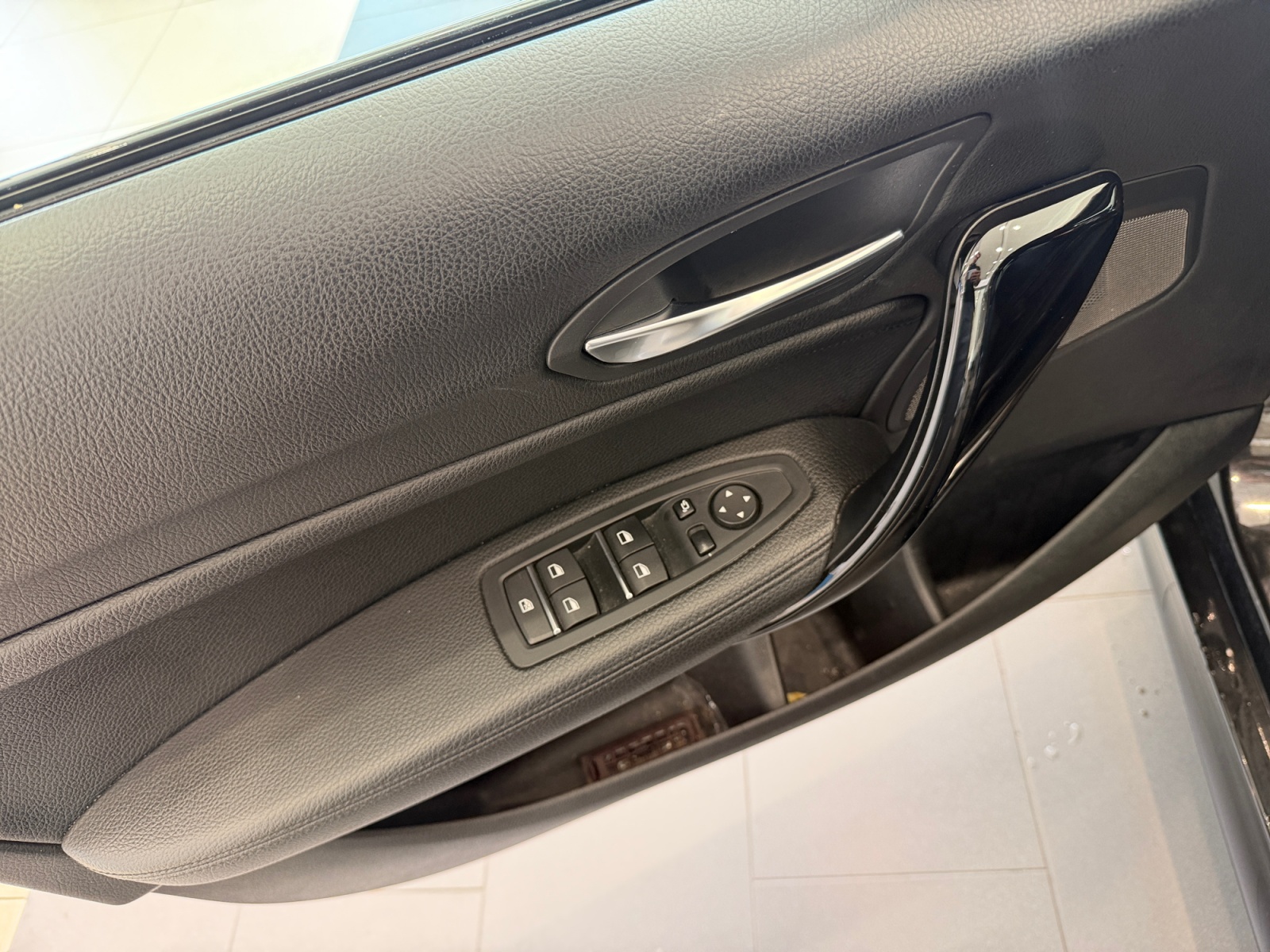 BMW M140i xDrive Steptronic-image-14