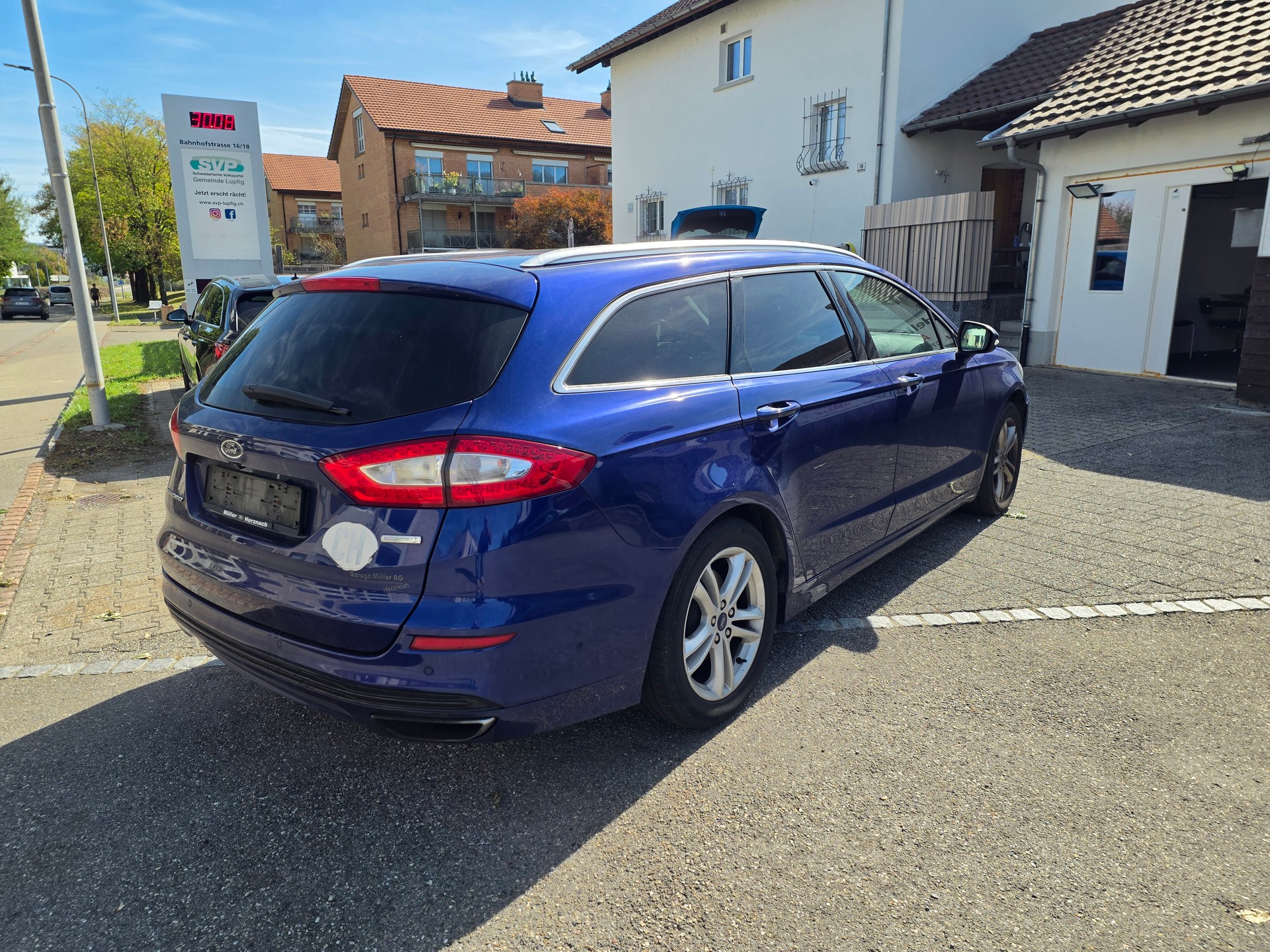 FORD Mondeo 2.0 EcoBoost SCTi Titanium Automatic-image-4