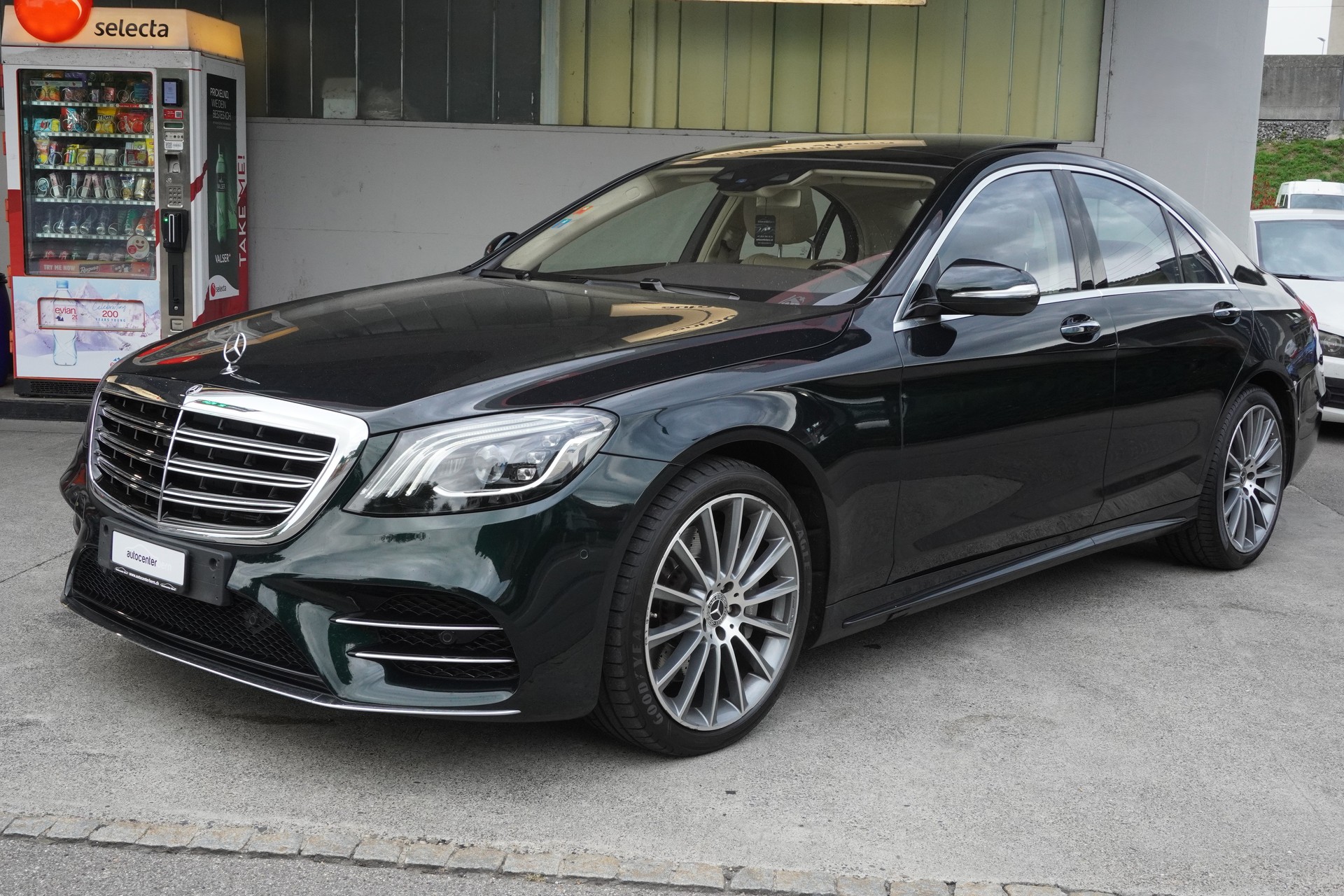 MERCEDES-BENZ S 560 4Matic 9G-Tronic-image-1