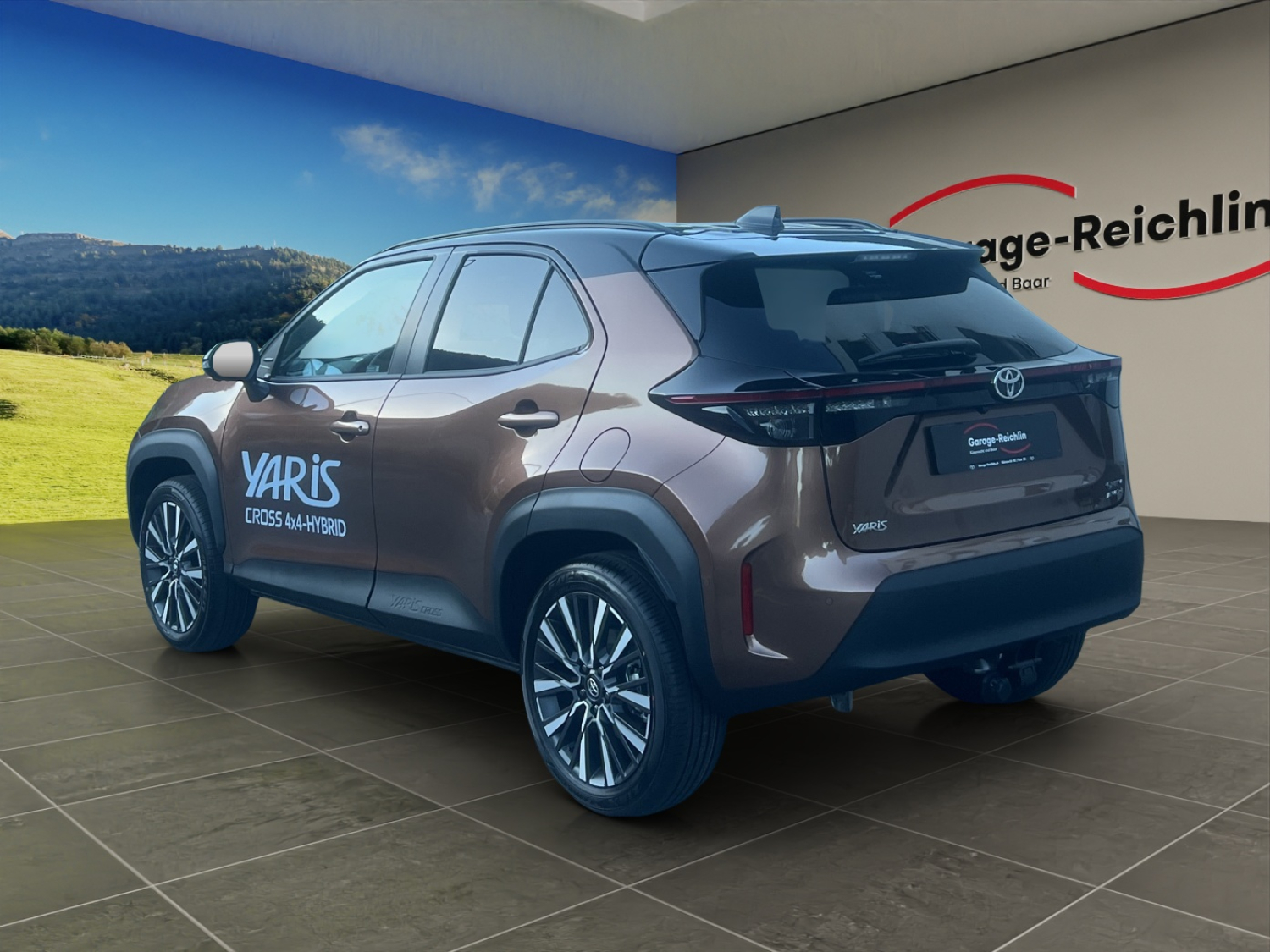 TOYOTA Yaris Cross 1.5 VVT-i HSD Premium AWD-i-showroom-element-2