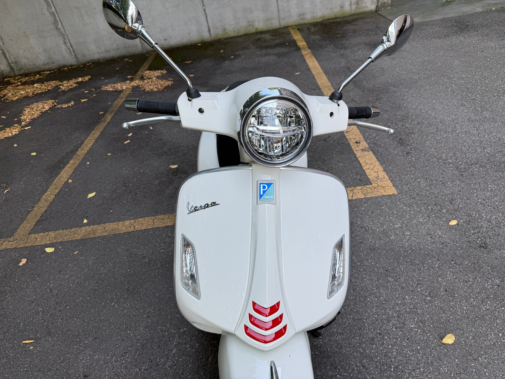 PIAGGIO Vespa GTS 300 Super Sport ABS-image-3