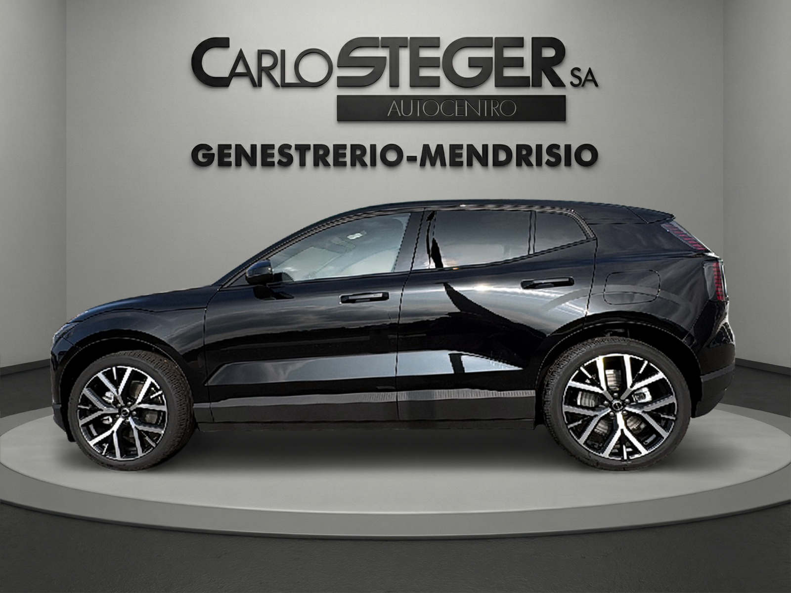 VOLVO EX30 P5 69 kWh Long Range Xcentric Black Edition-showroom-element-3