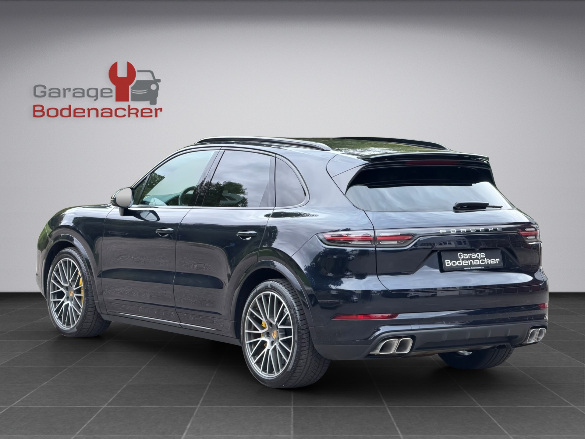 PORSCHE Cayenne Turbo 4.0 V8 Benzin 550PS-showroom-element-3