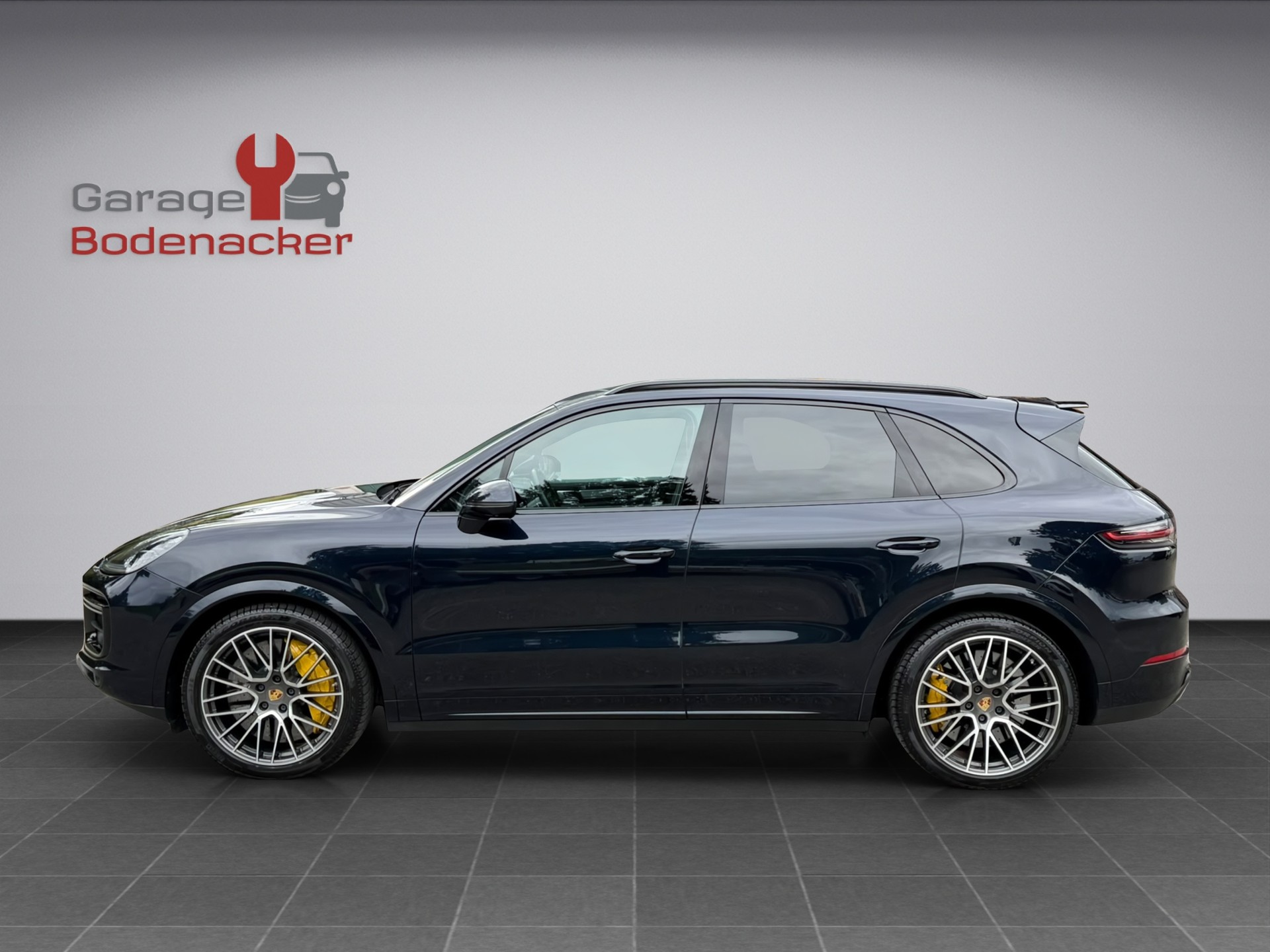 PORSCHE Cayenne Turbo 4.0 V8 Benzin 550PS-showroom-element-2