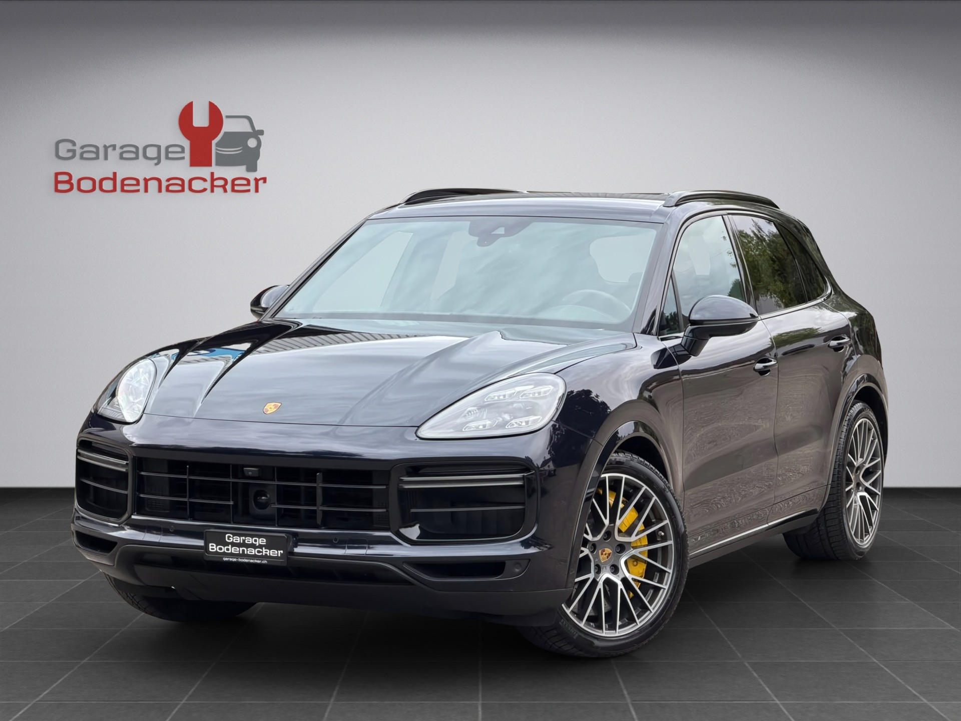 PORSCHE Cayenne Turbo 4.0 V8 Benzin 550PS