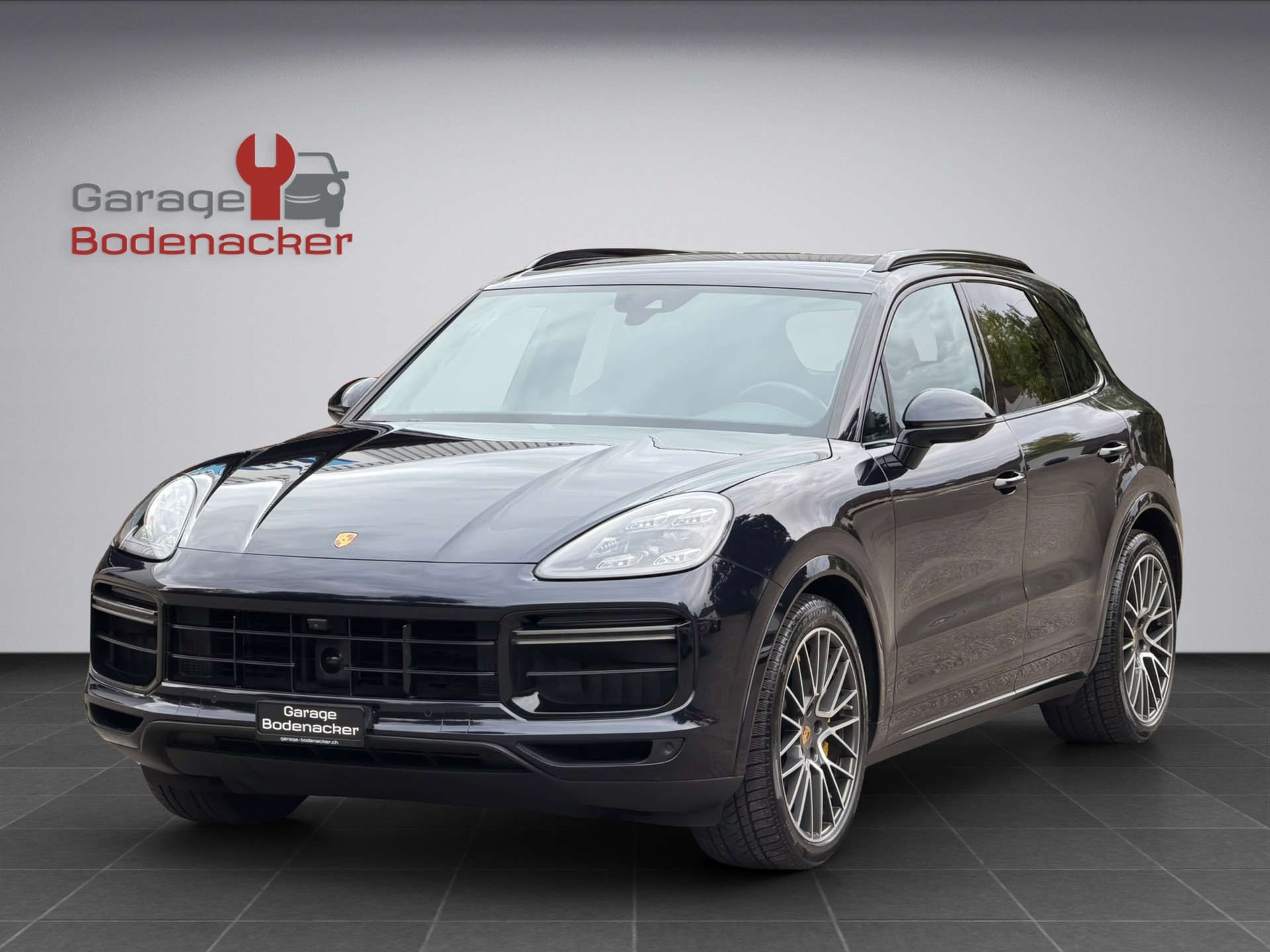 PORSCHE Cayenne Turbo 4.0 V8 Benzin 550PS-showroom-element-1
