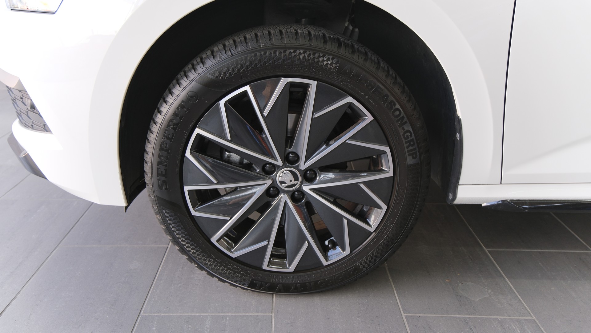 SKODA Kamiq 1.5 TSI Monte Carlo DSG-image-30